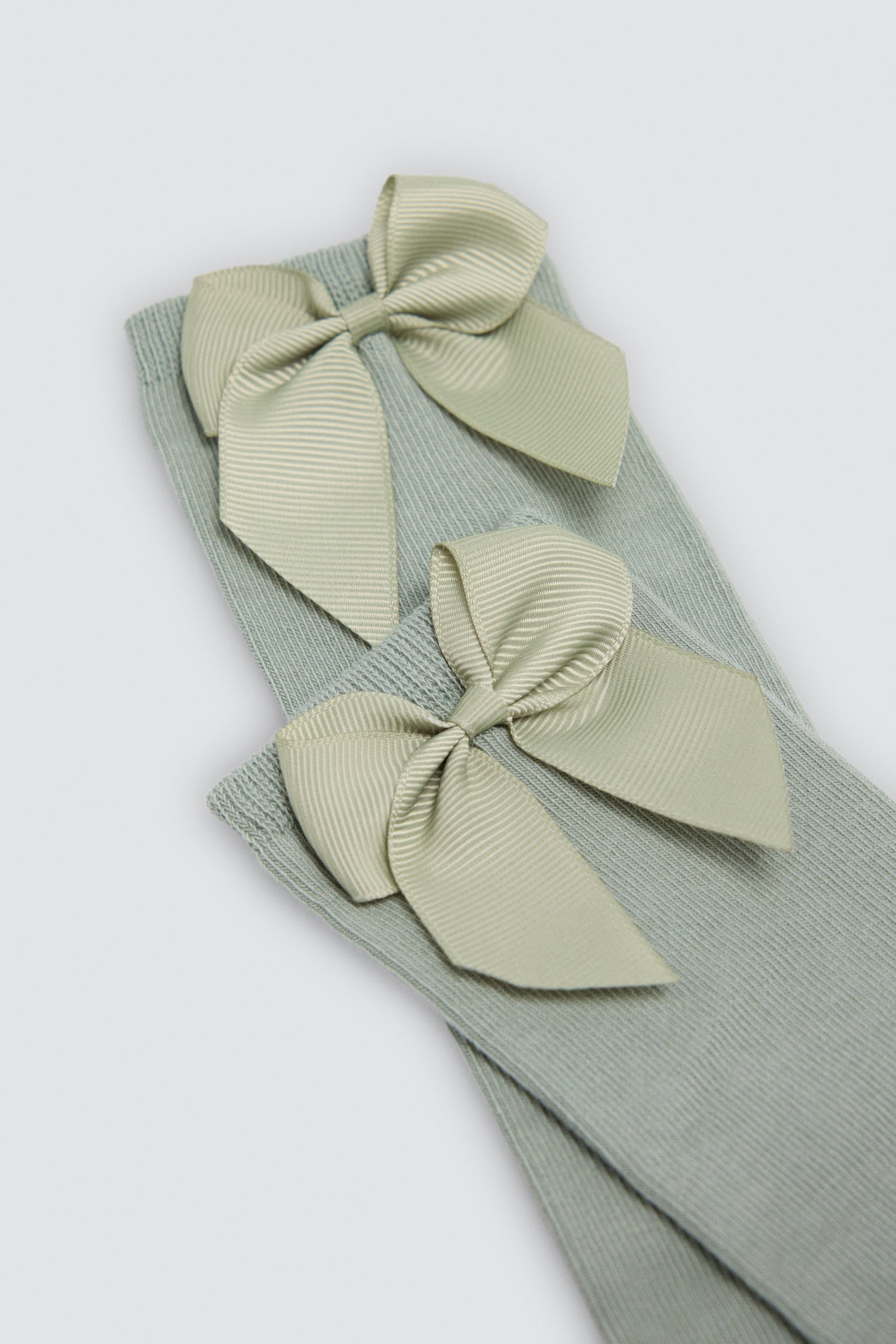 Chaussettes hautes enfant vertes détail nœud
