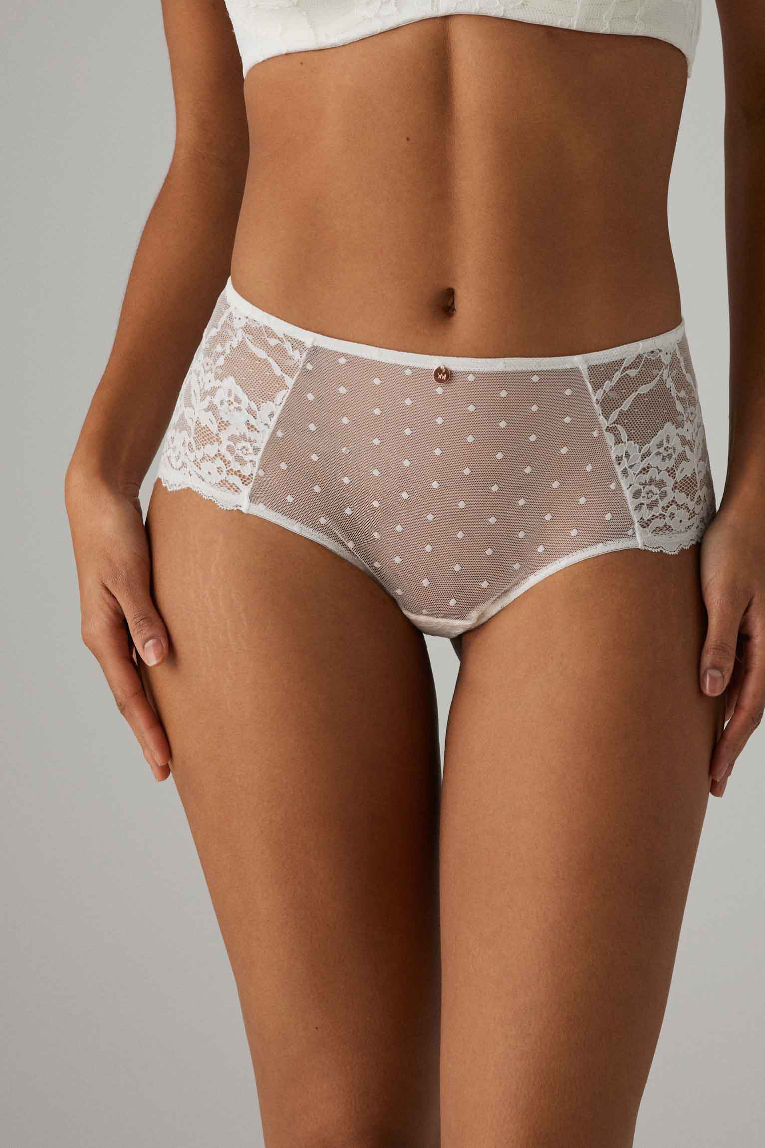 Ensemble de lingerie soutien-gorge multi-positions et culotte blanche taille haute