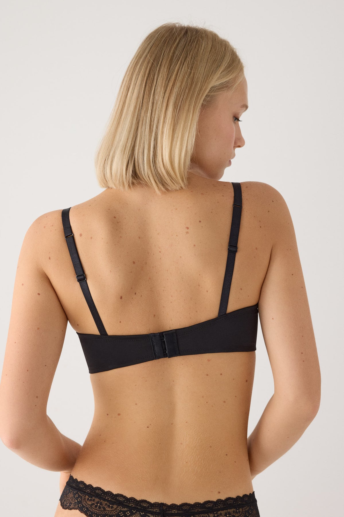 Soutien-gorge balconnet noir | Paula Echevarria Limited Edition