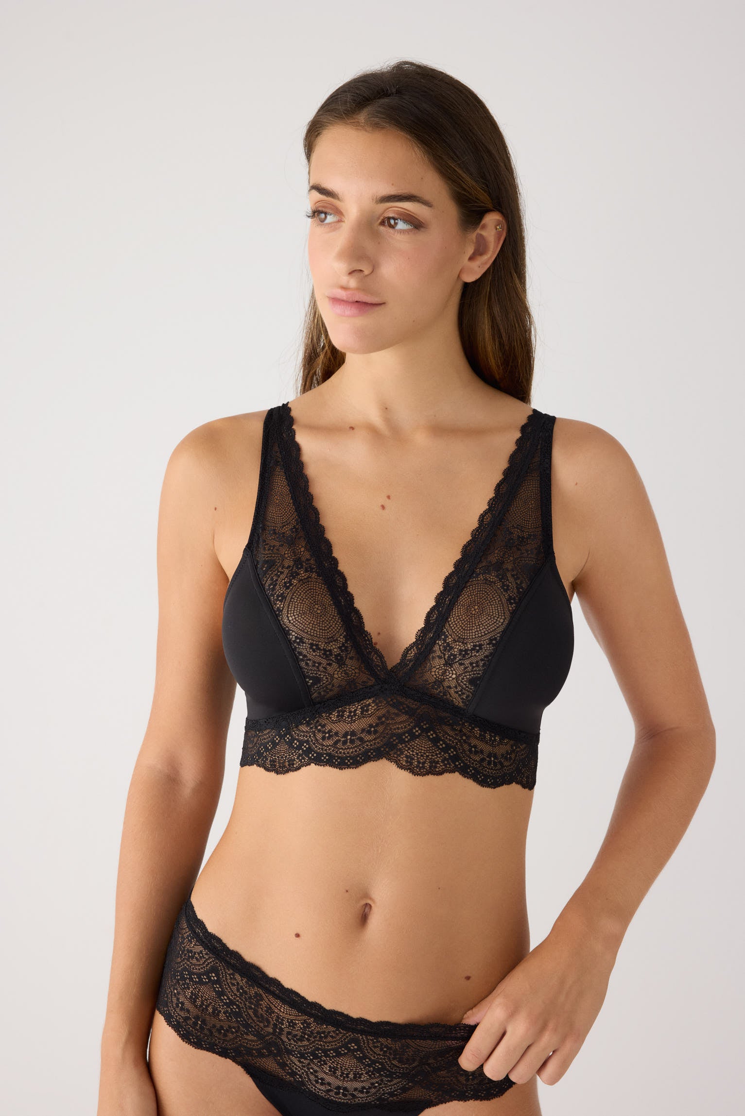 Bralette noire en dentelle | Paula Echevarria Limited Edition