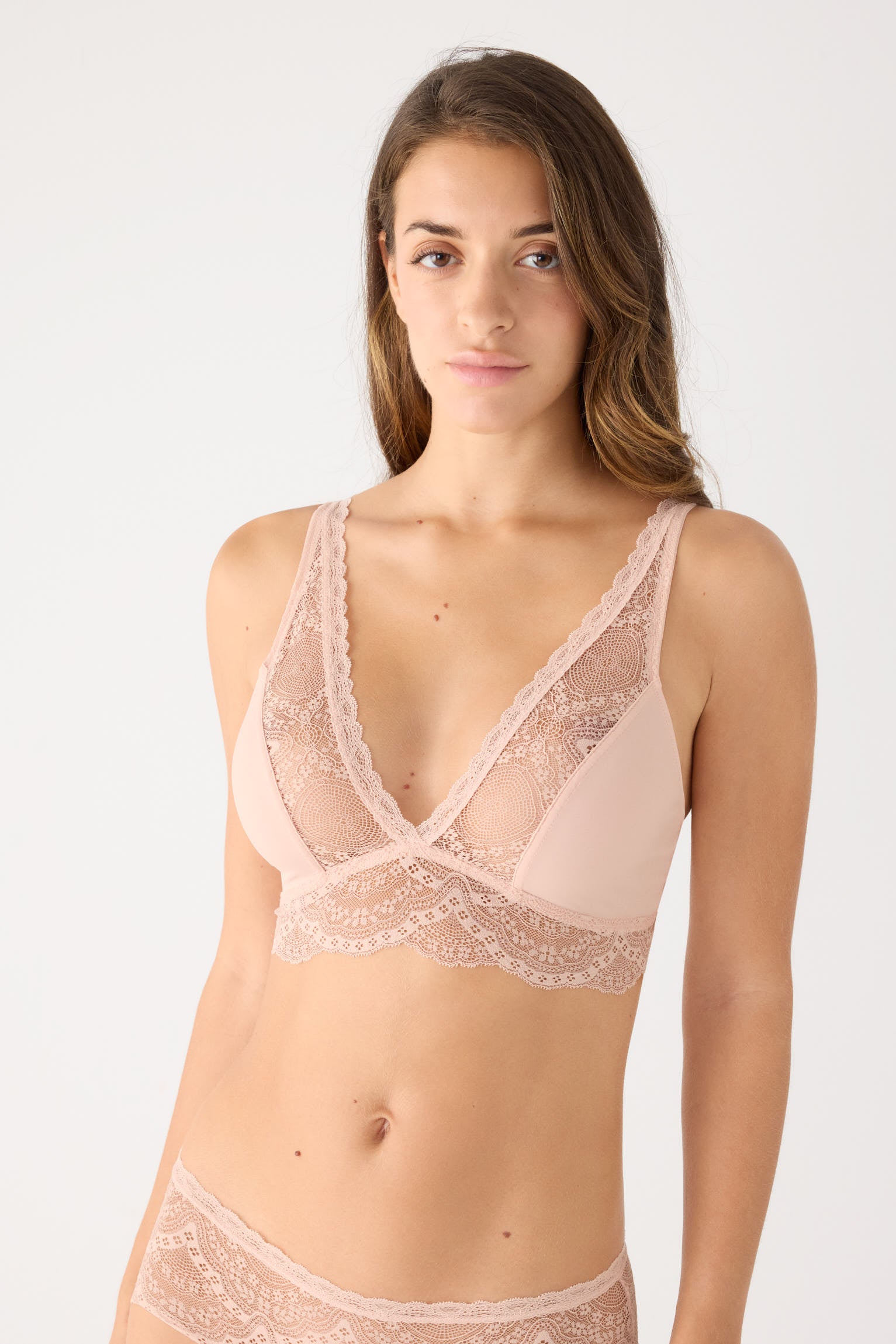 Bralette nude en dentelle | Paula Echevarria Limited Edition
