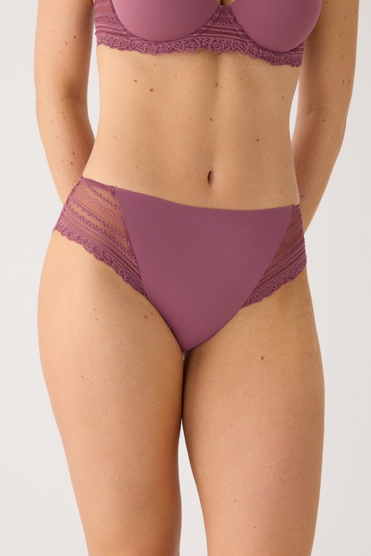 Culotte midi dentelle rose