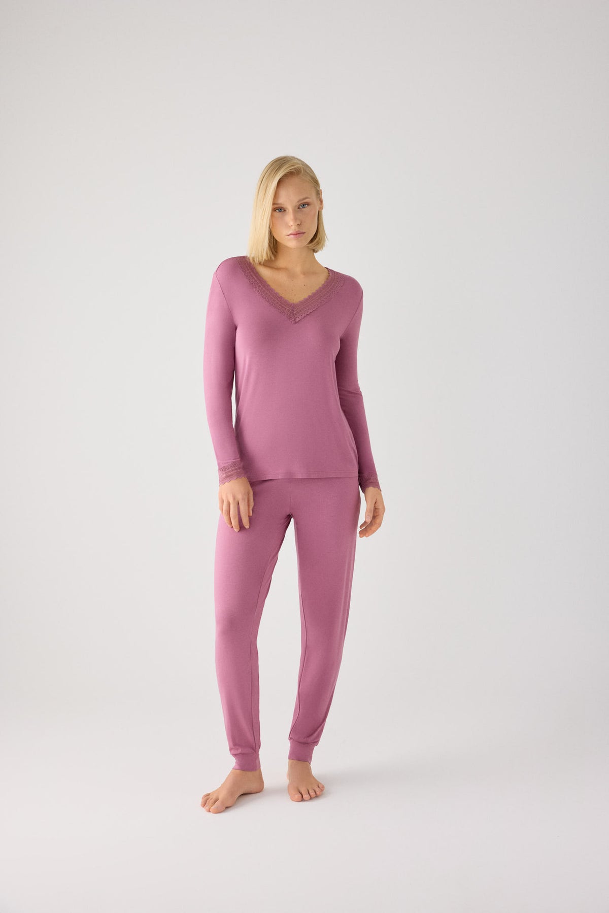 Pyjama long femme léger et doux avec pantalon jogger rose