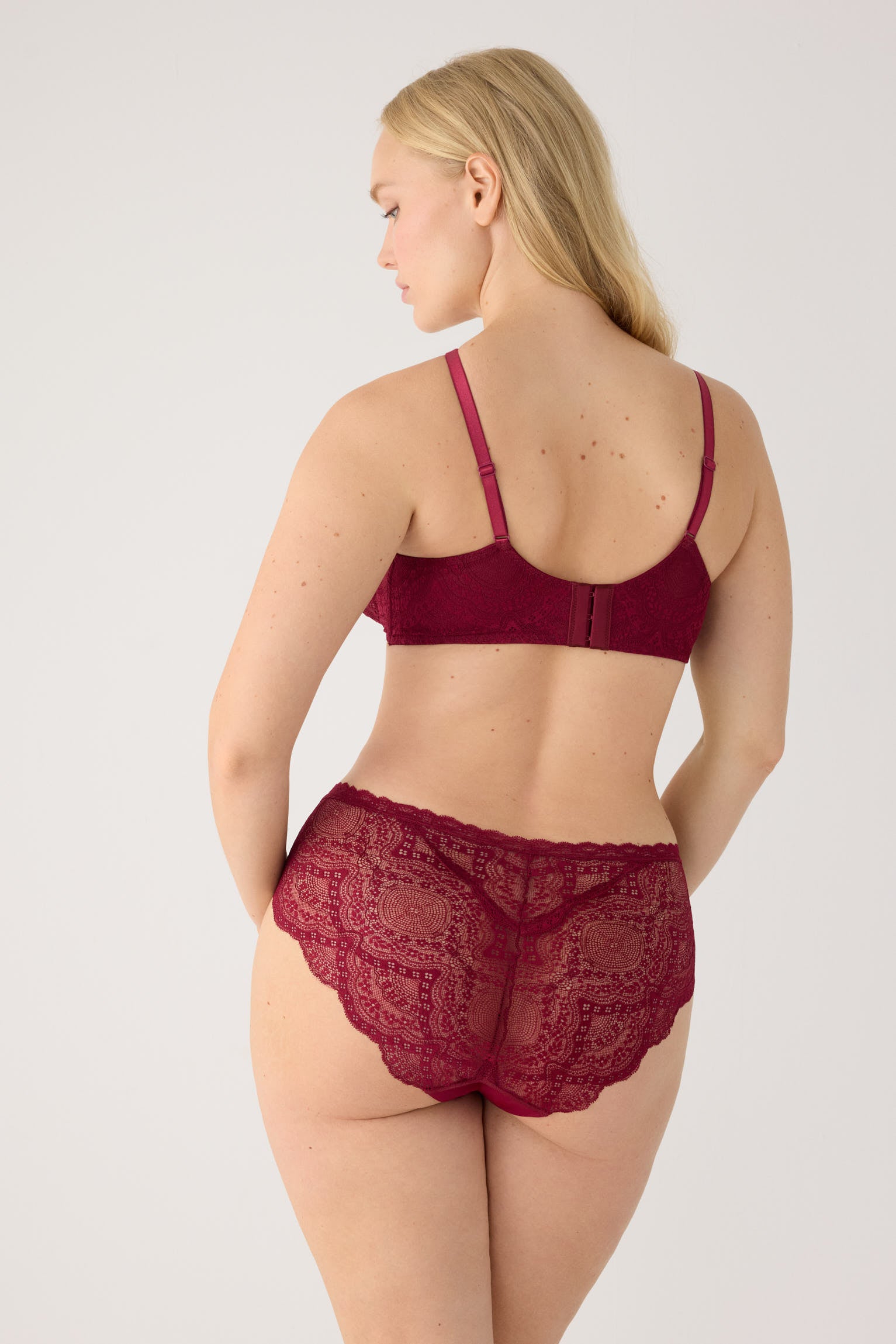 Culotte midi dentelle bordeaux | Paula Echevarria Limited Edition