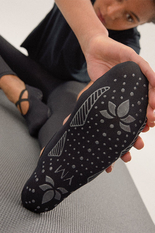 Chaussettes antidérapantes pour le yoga et le Pilates, noires