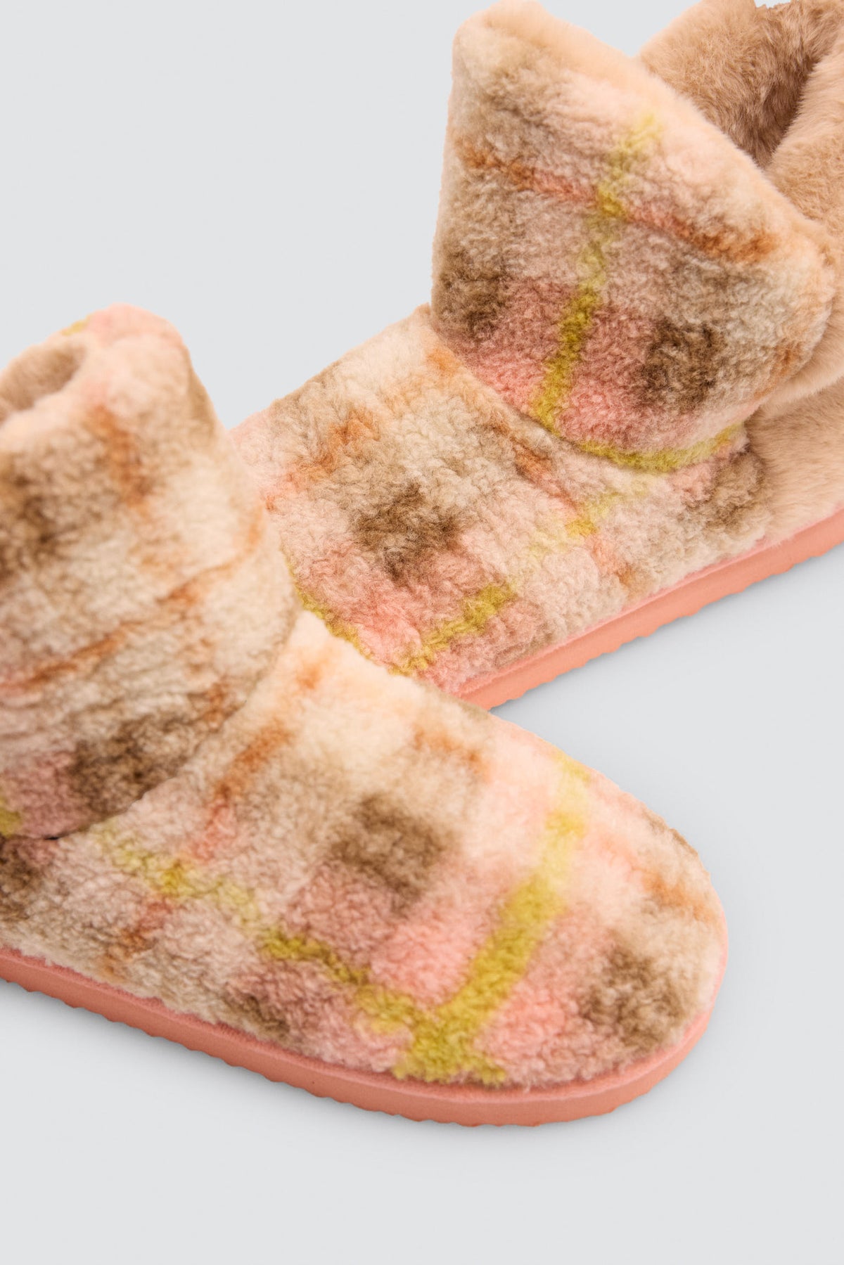 14188-GRIS-zapatillas-de-casa-mujer-con-ribete-de-pelo-grises
