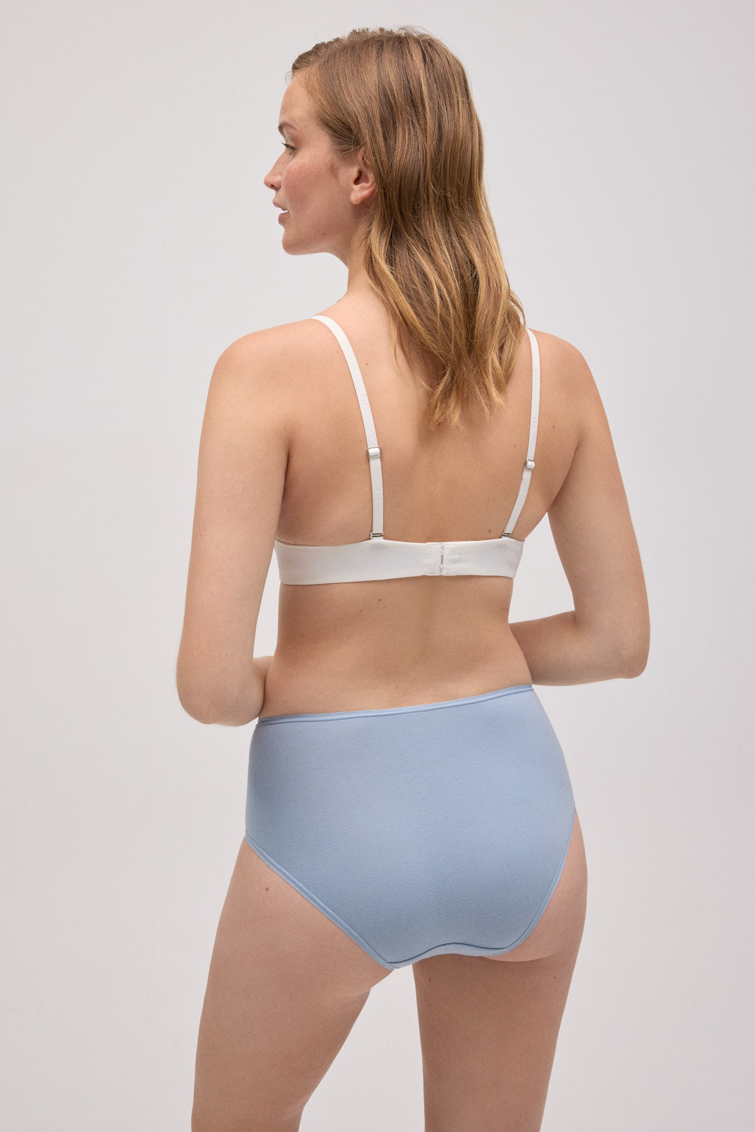 Lot de 4 culottes taille haute basiques en coton