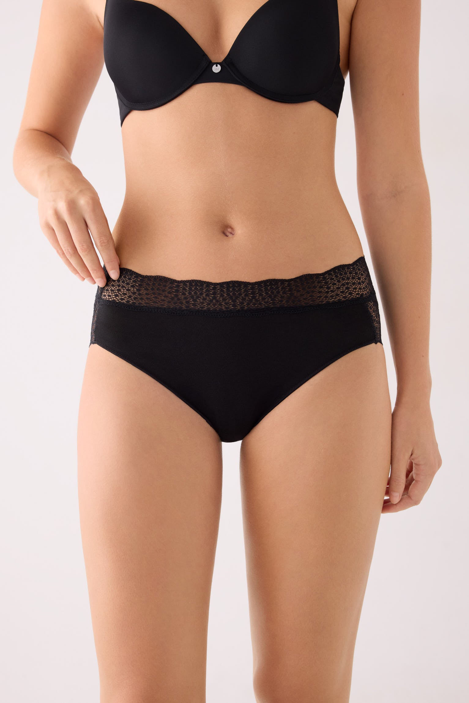Culotte midi en coton à bordure dentelle noir