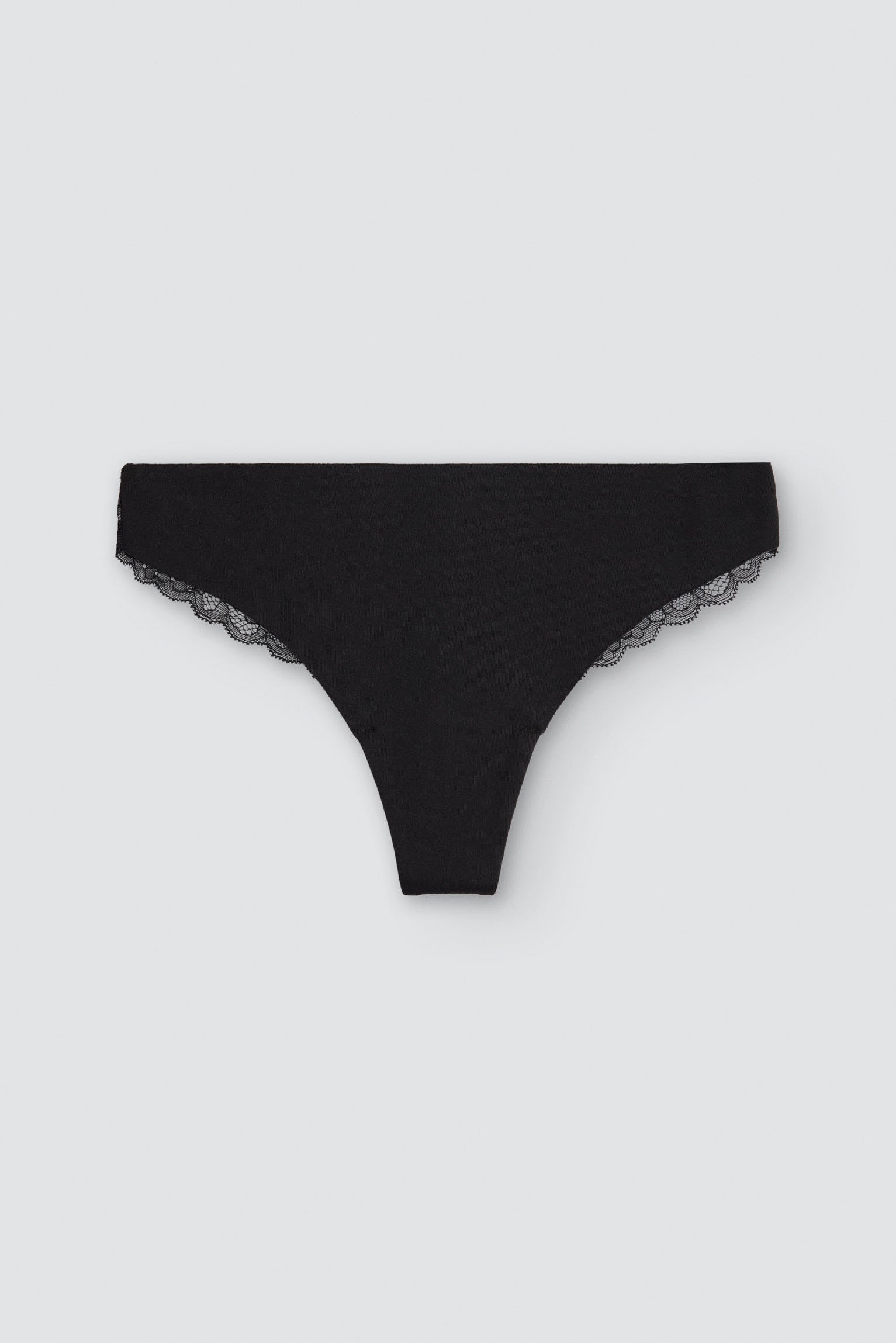 String coton découpé au laser avec dentelle noir