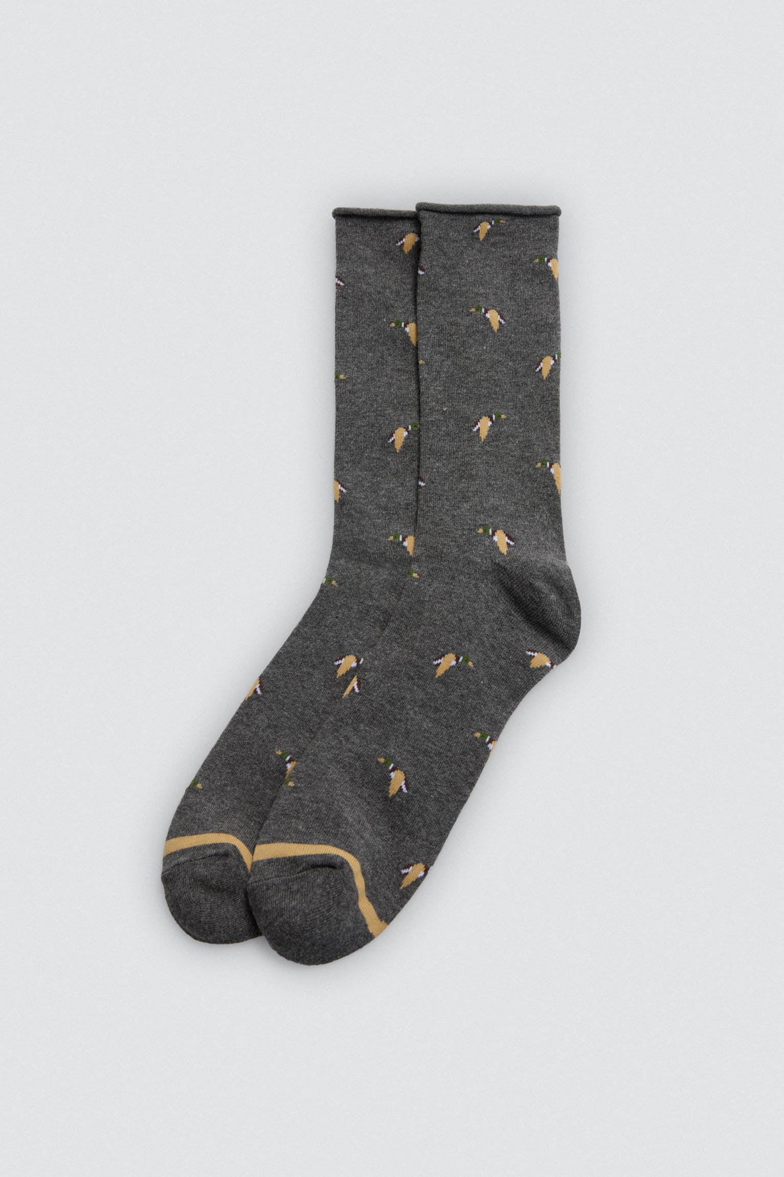 22947-8-pack-4-calcetines-altos-sin-puno-estampados