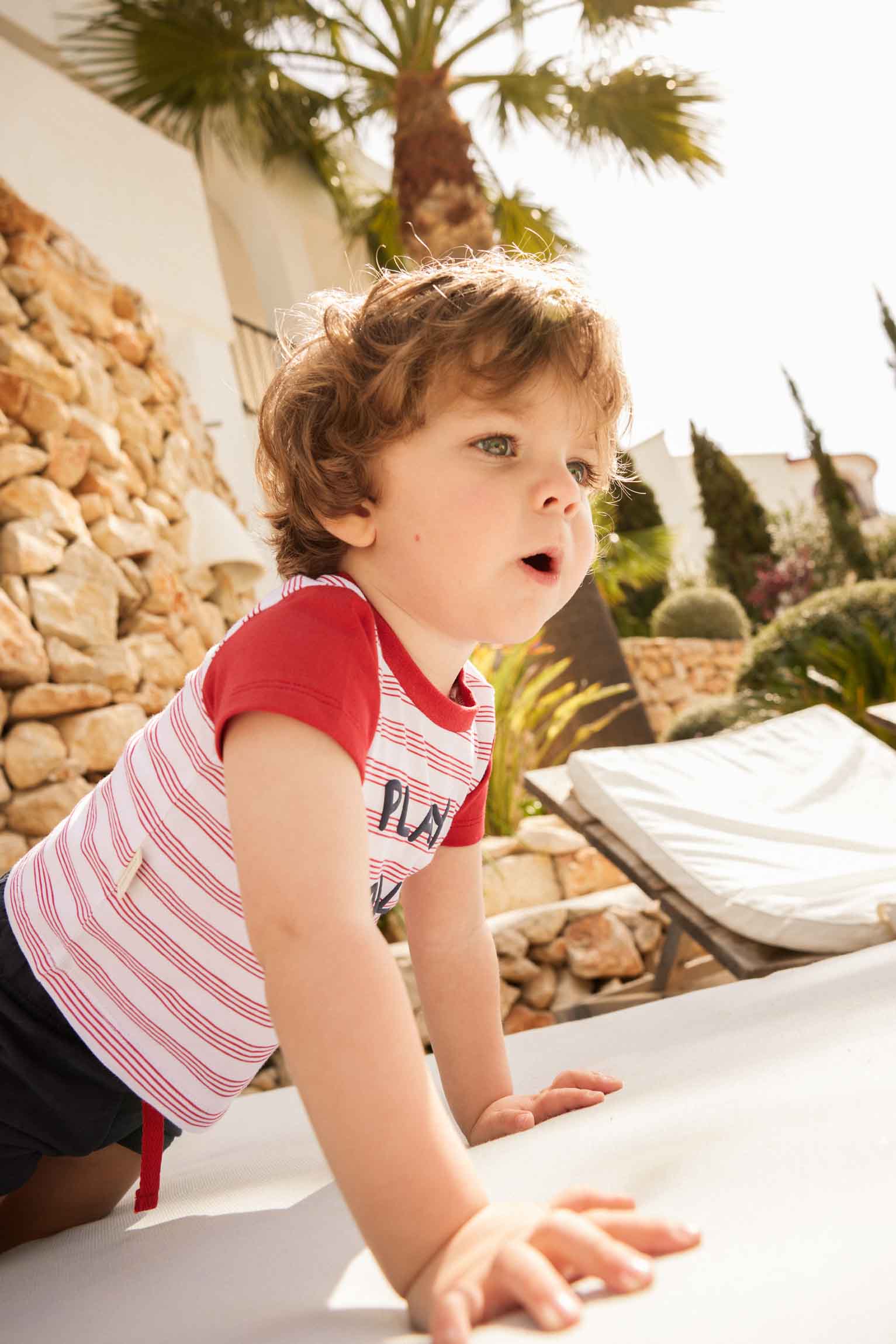 Ensemble bébé t-shirt manches courtes et short réglable