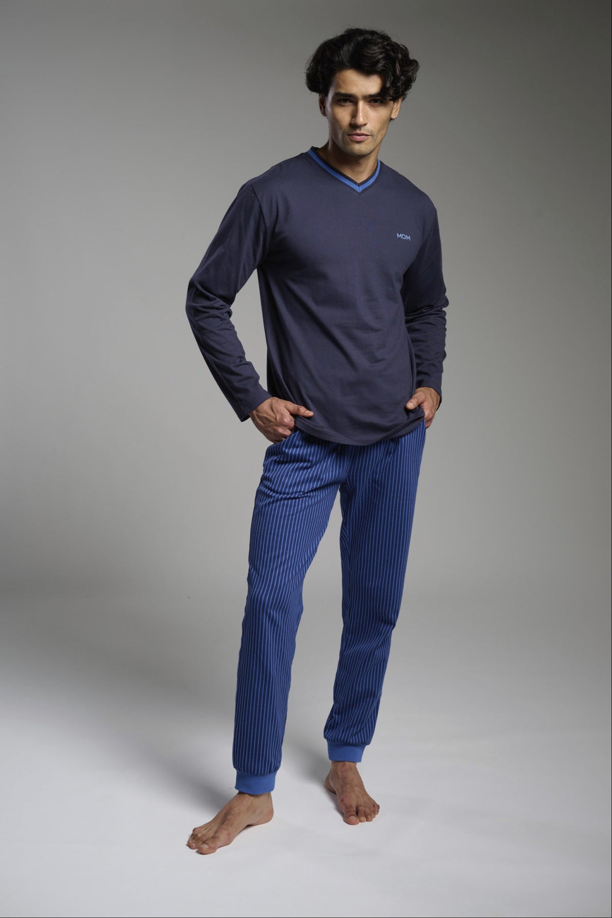 Pyjama long homme coton col V rayures verticales