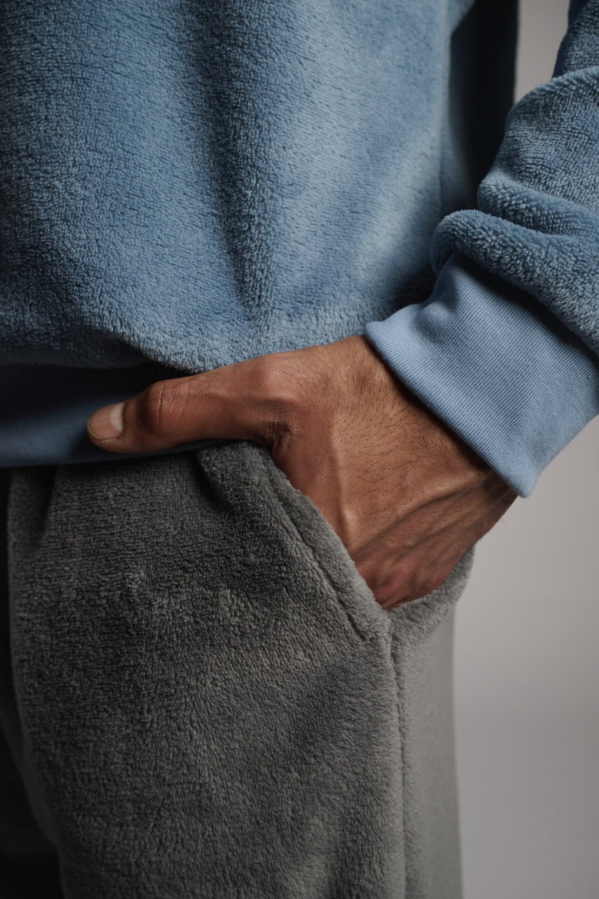 Pyjama long homme polaire corail bleu et gris The Real Racer