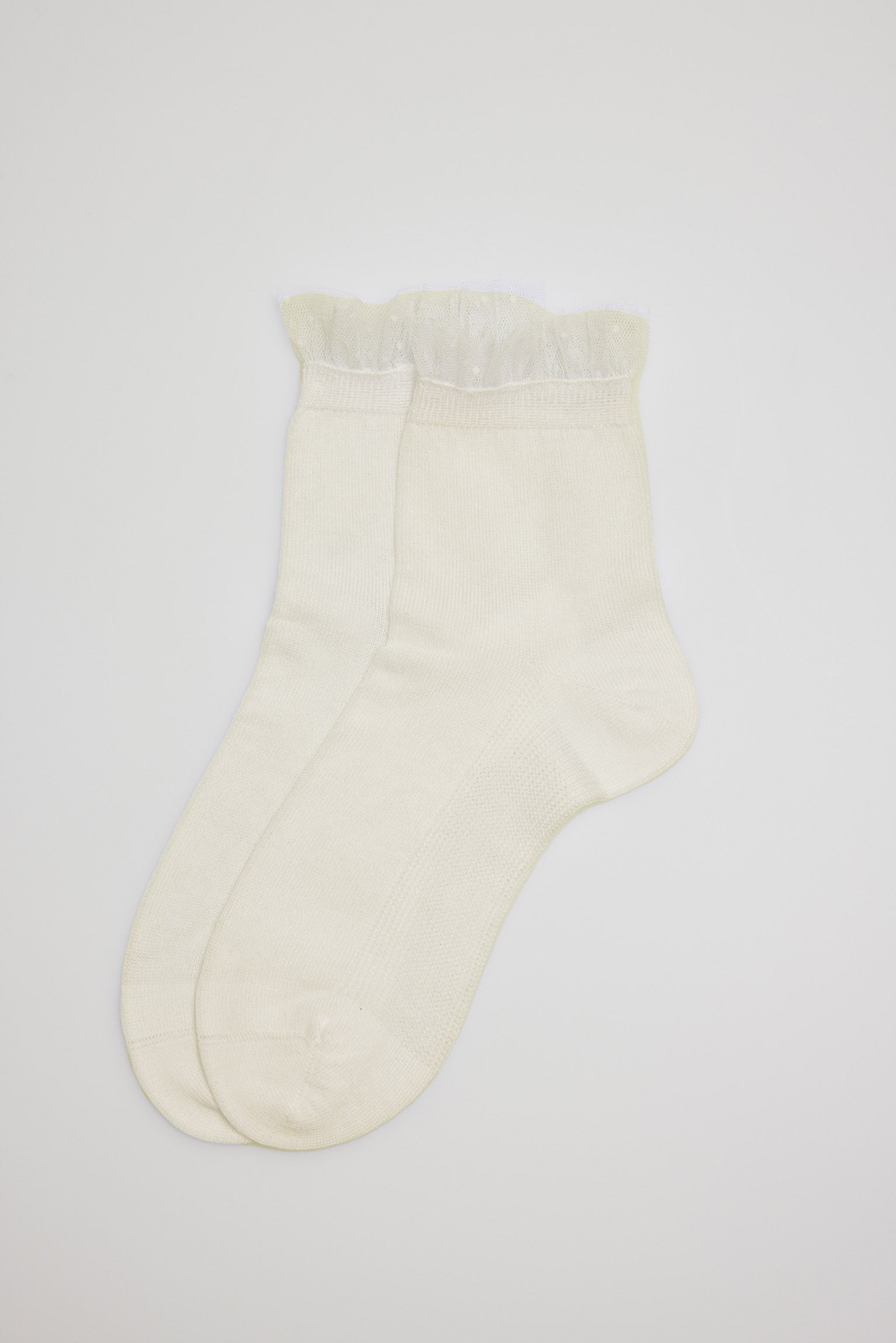 Chaussettes de cérémonie manchette enfant détails ivoire