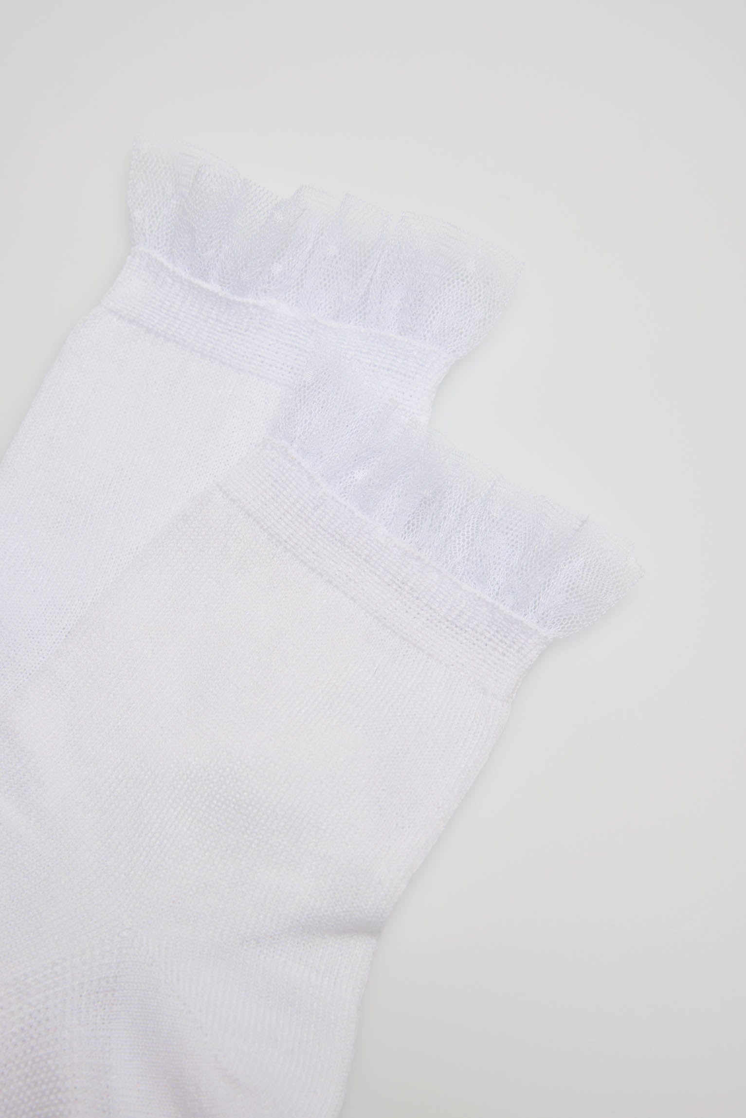 Chaussettes de cérémonie manchette enfant détails blancs