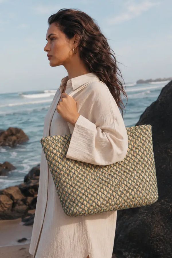 sac de plage en raphia beige et vert