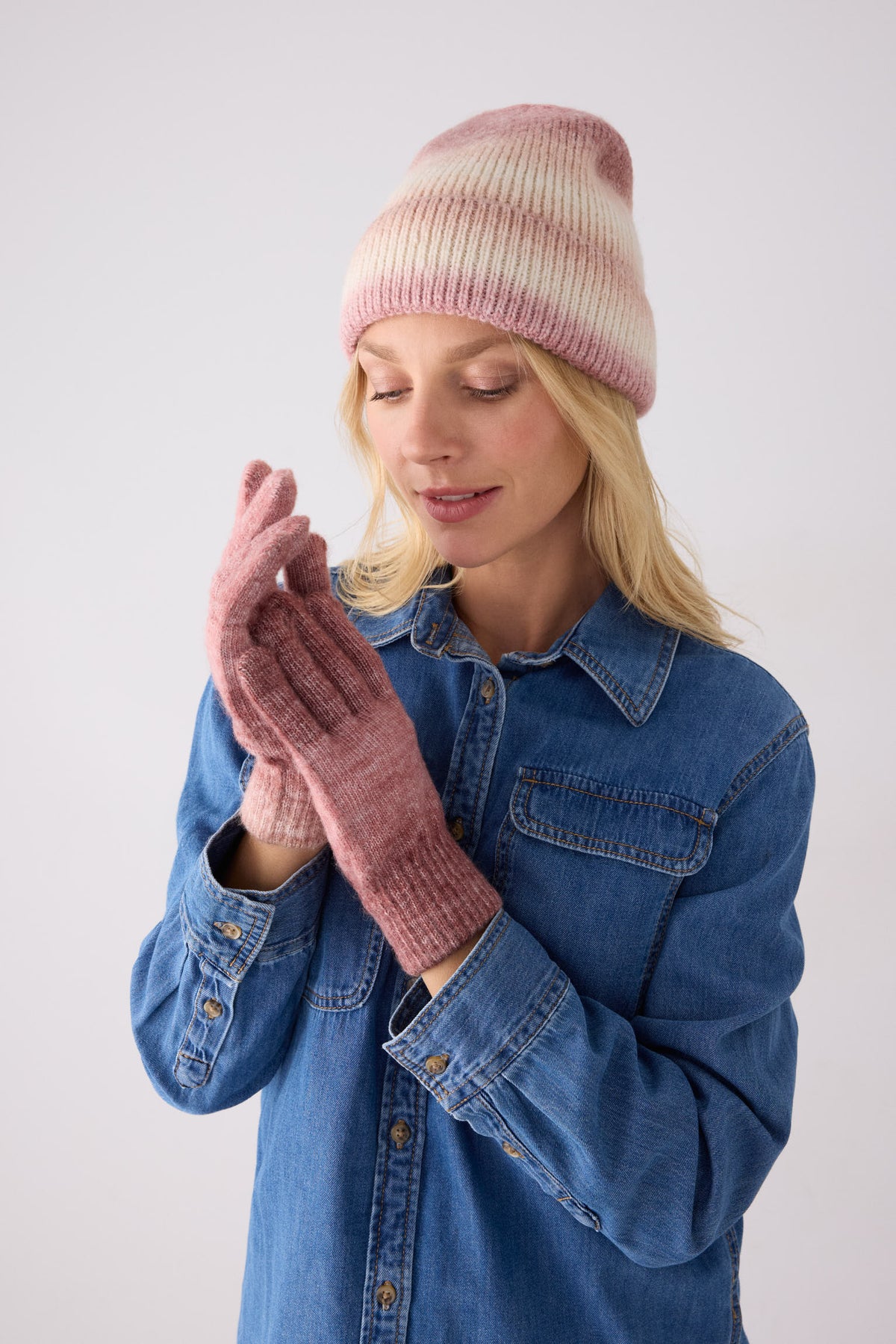 Set de gorro y guantes de punto para mujer colores degradados