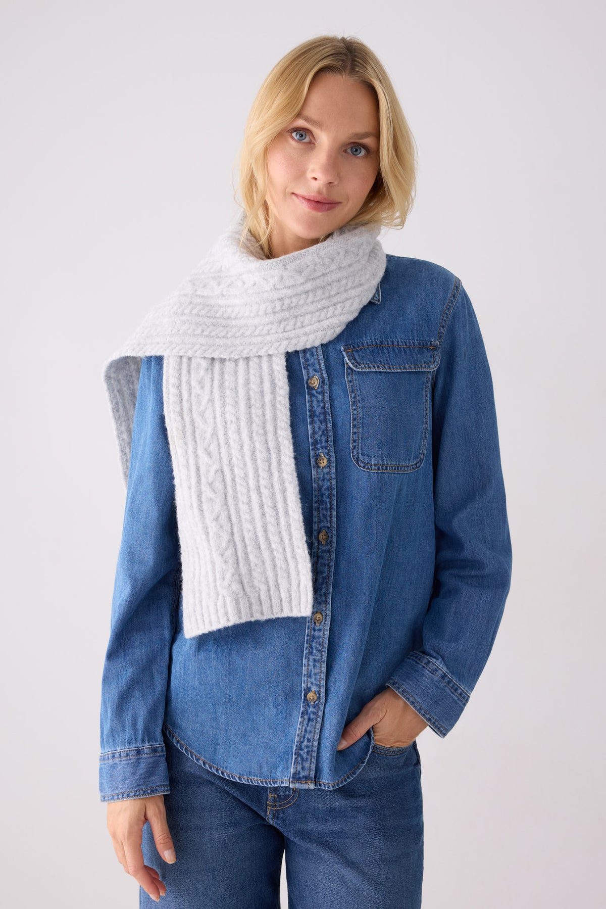 Bufanda de punto para mujer acanalada gris