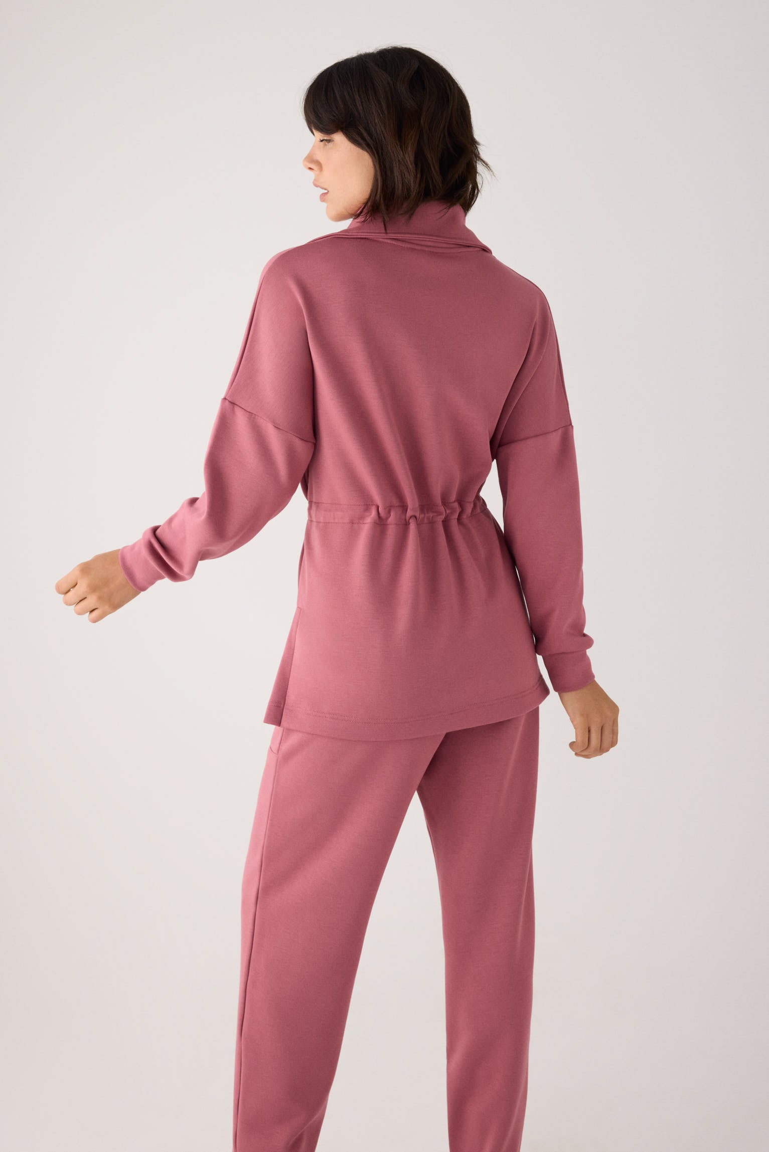 70741-nocturne-rose-jersey-comodo-afelpado-cremallera-cintura-ajustable-rosa
