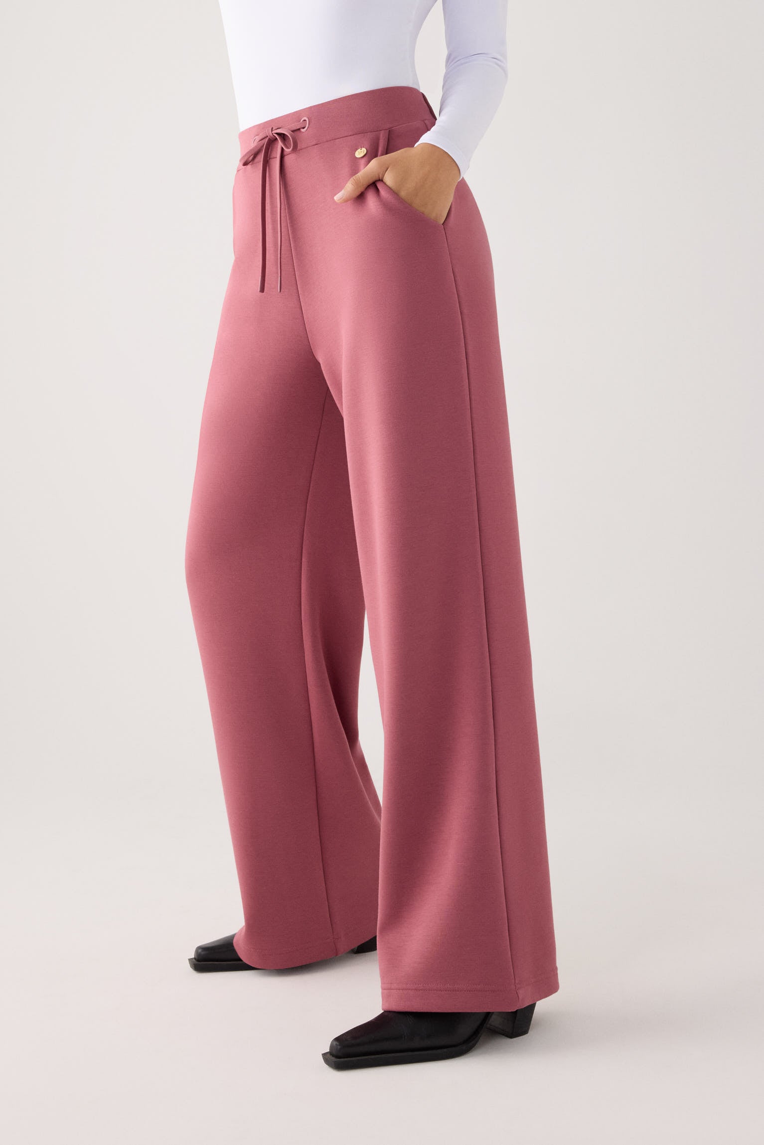 70743-nocturne-rose-pantalones-comodos-rectos-afelpados-tiro-alto-cintura-ajustable-rosa