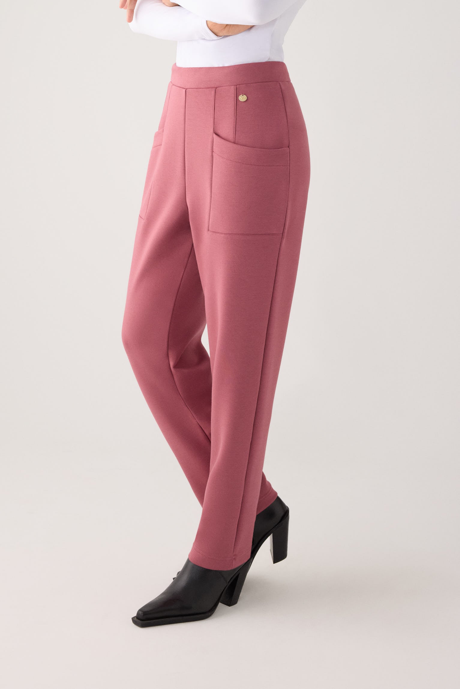 70744-nocturne-rose-pantalones-comodos-slim-afelpados-tiro-alto-bolsillos-rosa