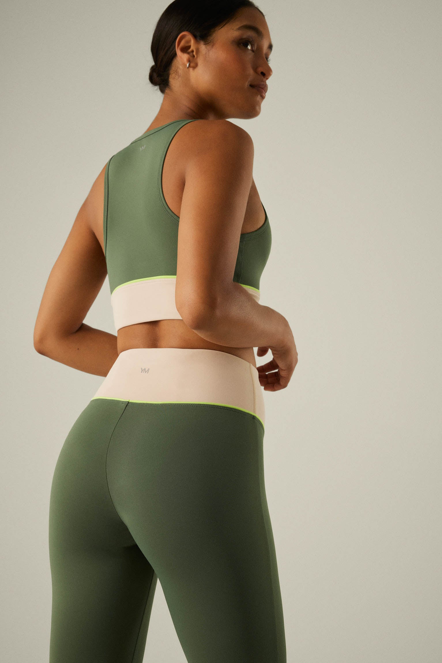 70876-12-ropa-deportiva-legging-mujer-ysabel-mora - Verde