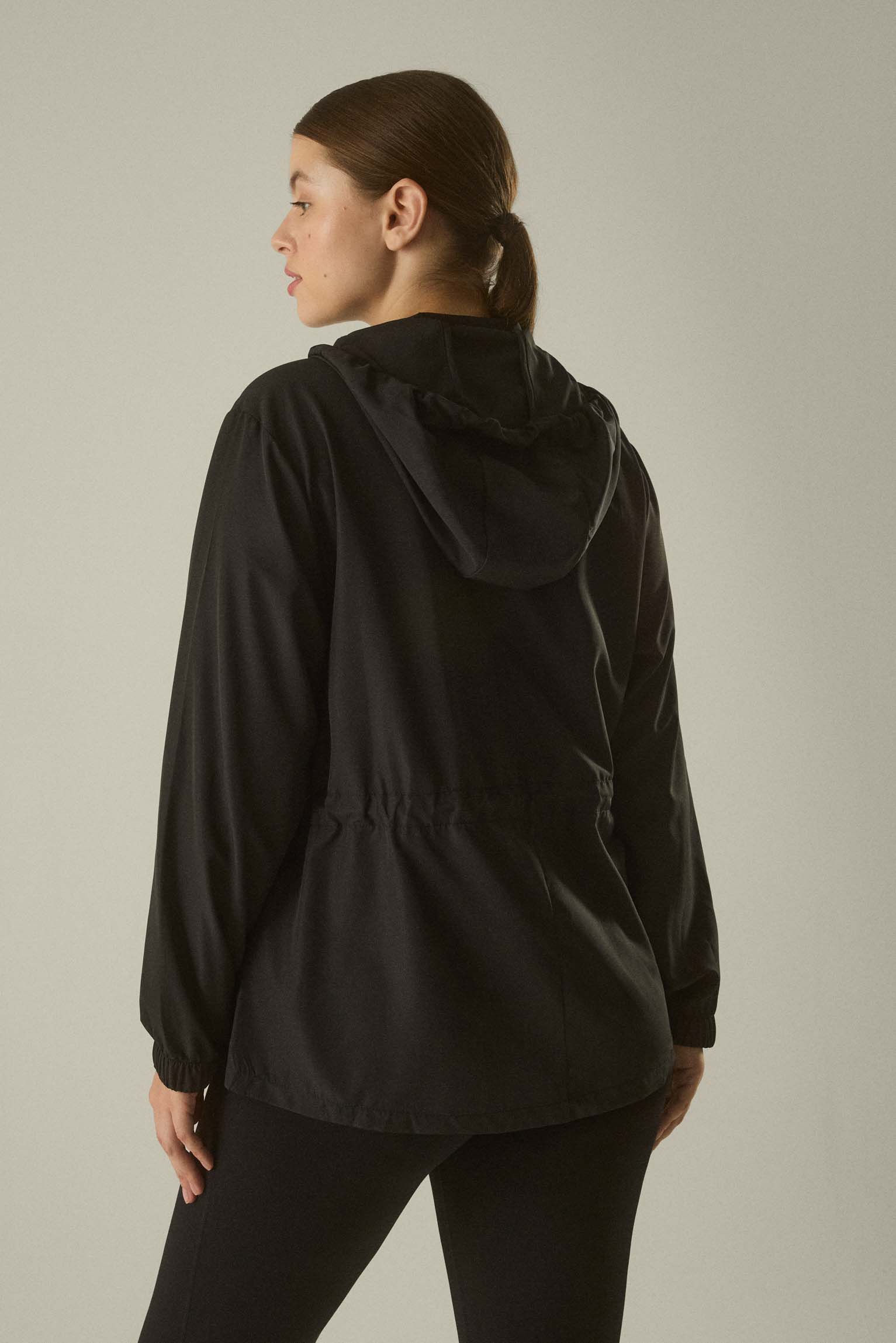 70900-6-ropa-deportiva-chaqueta-mujer-ysabel-mora - Negro