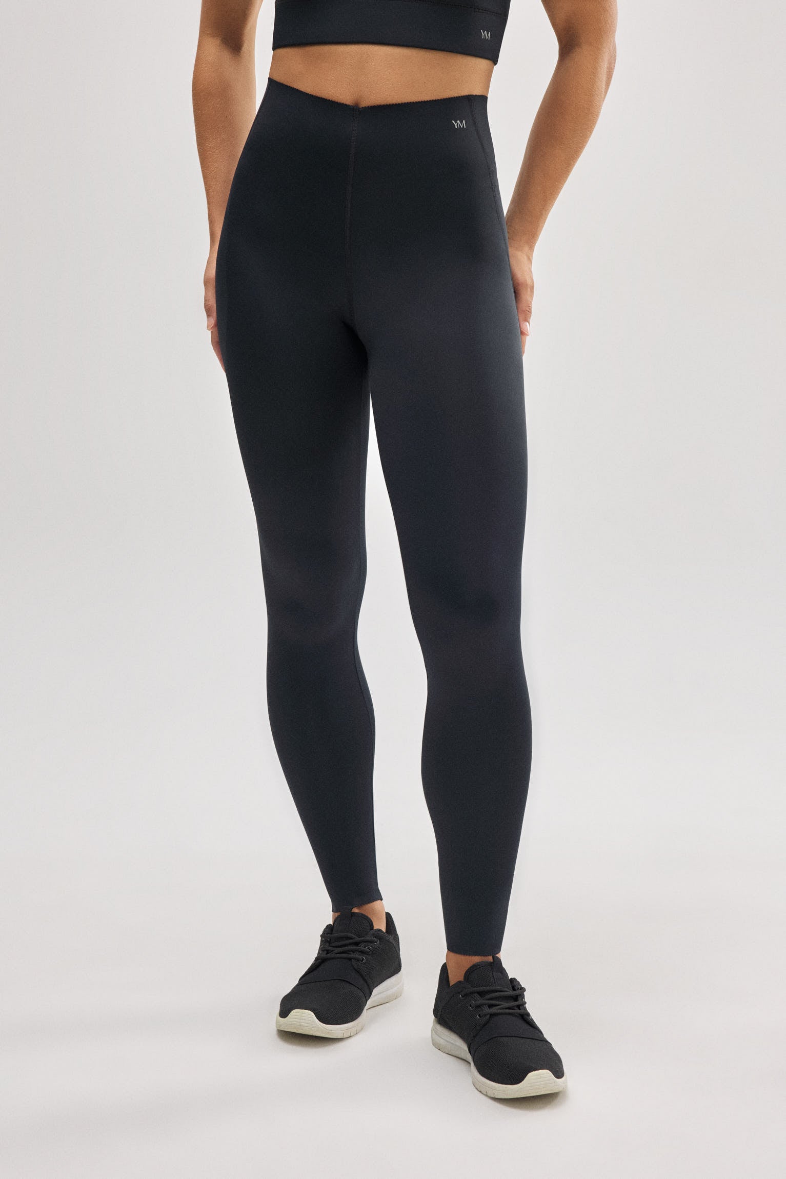 Legging de sport long et compressif noir à ventre plat