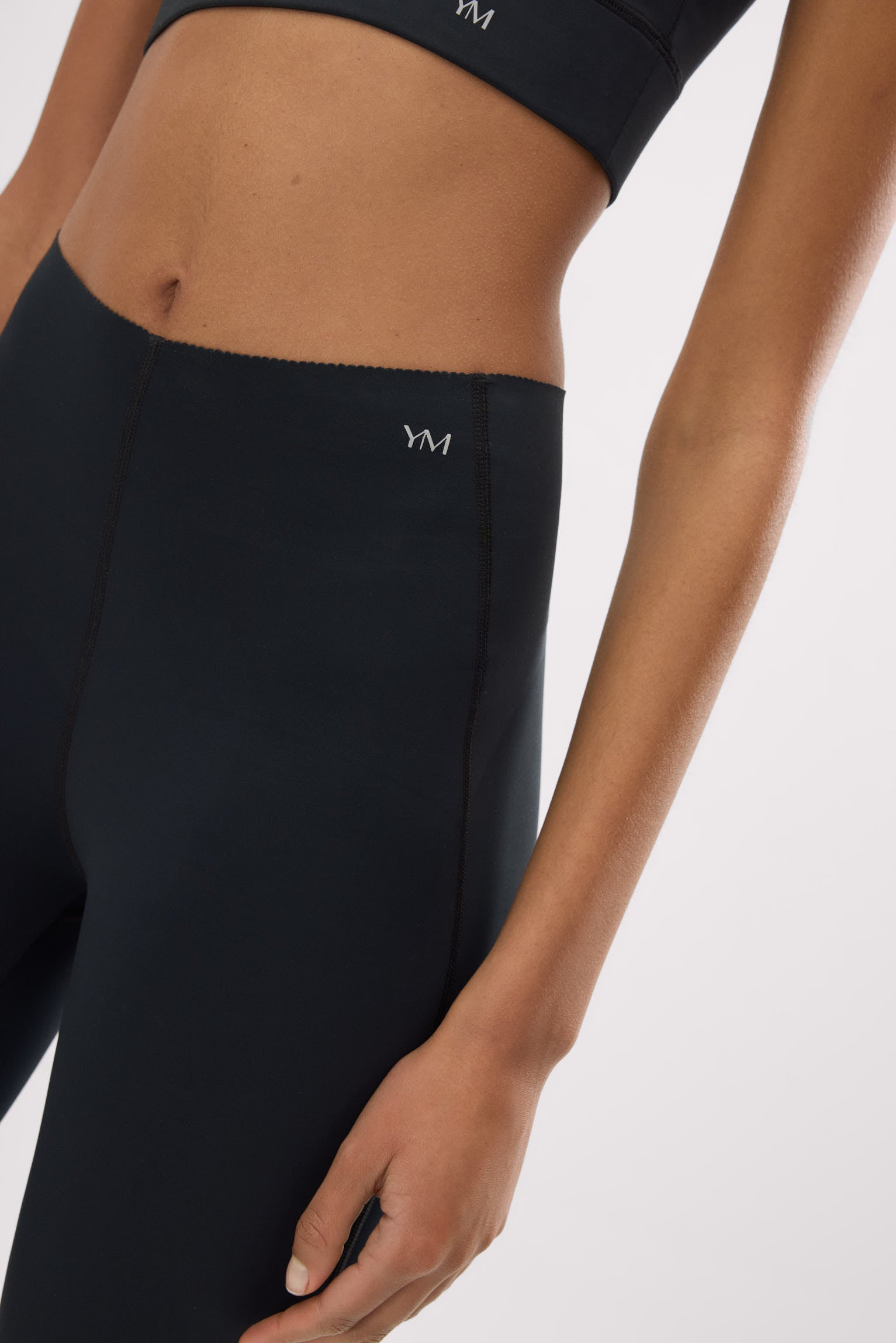 Leggings deportivos compressive largos vientre plano negro - Ysabel Mora