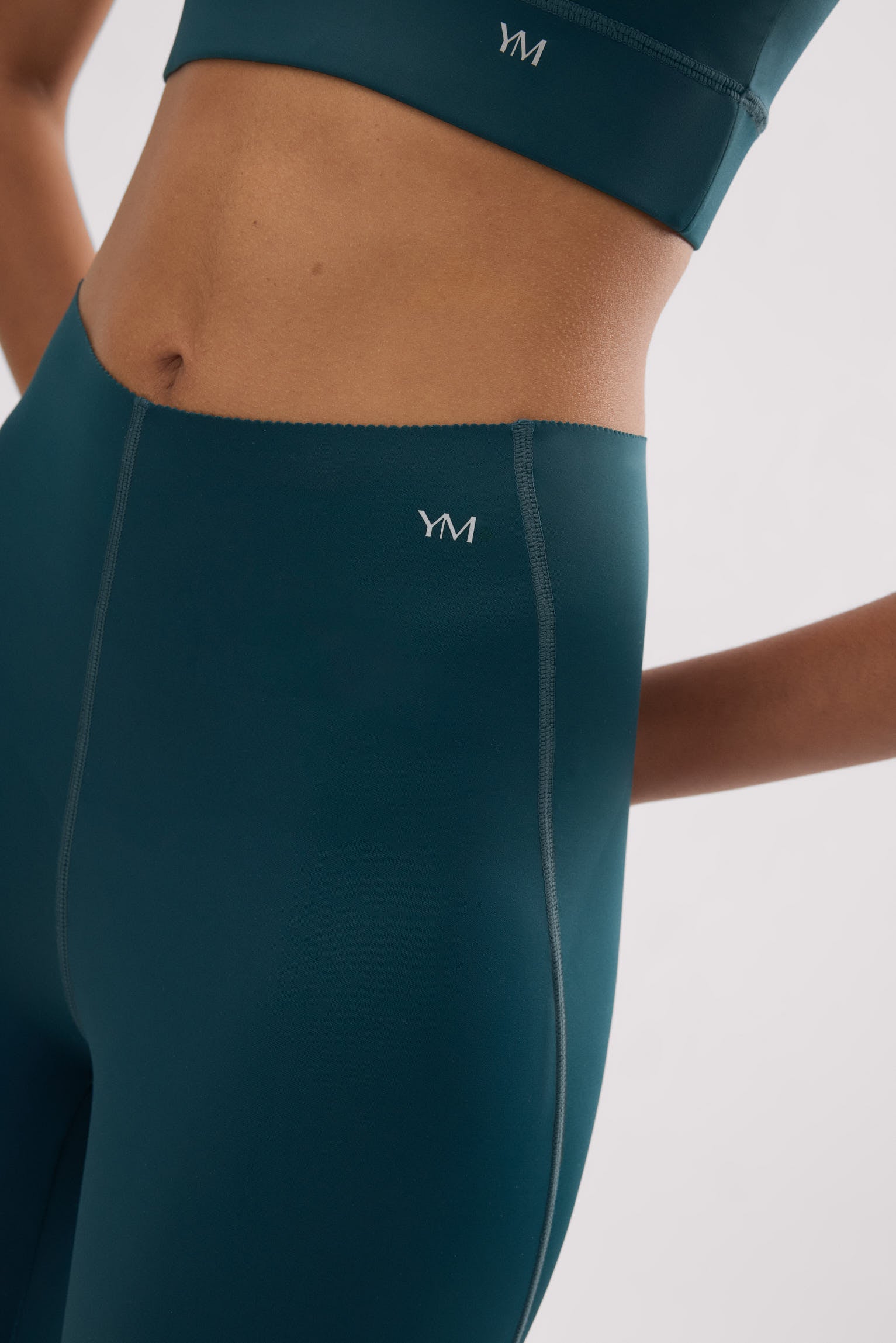 Leggings deportivos largos compressive vientre plano verde botella - Ysabel Mora