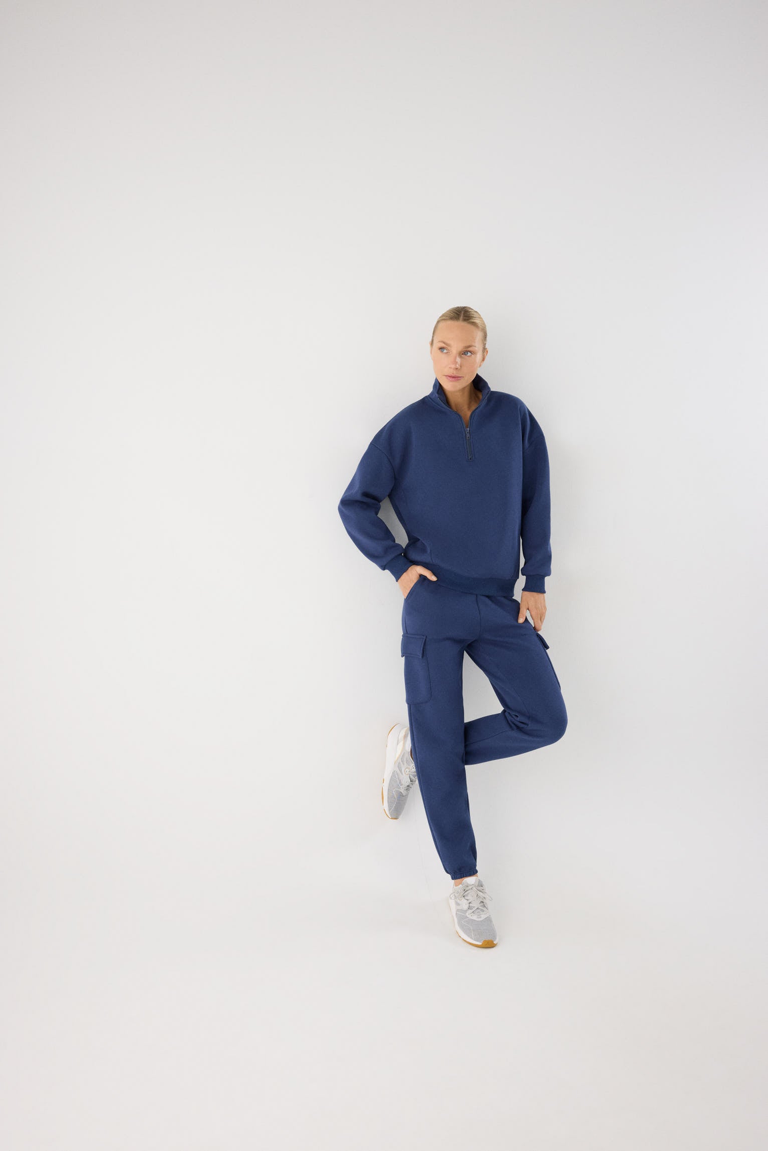 chándal deportivo mujer Slowloom en azul marino light blue look completo para deporte comodidad tejido cálido family match