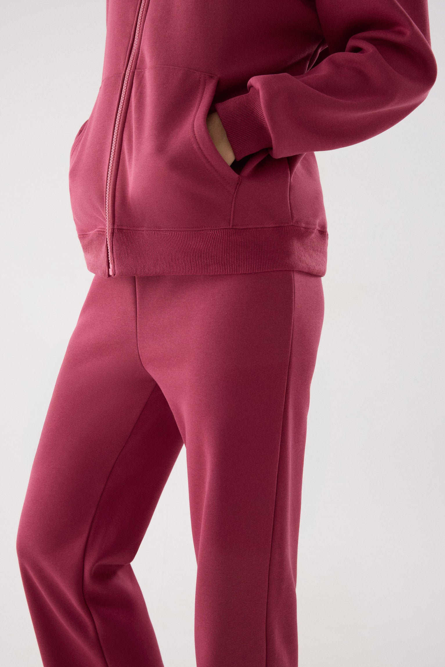 chándal deportivo mujer Slowloom en rosa nocturne rose vista lateral del conjunto fitness tejido cálido family match imagen 064