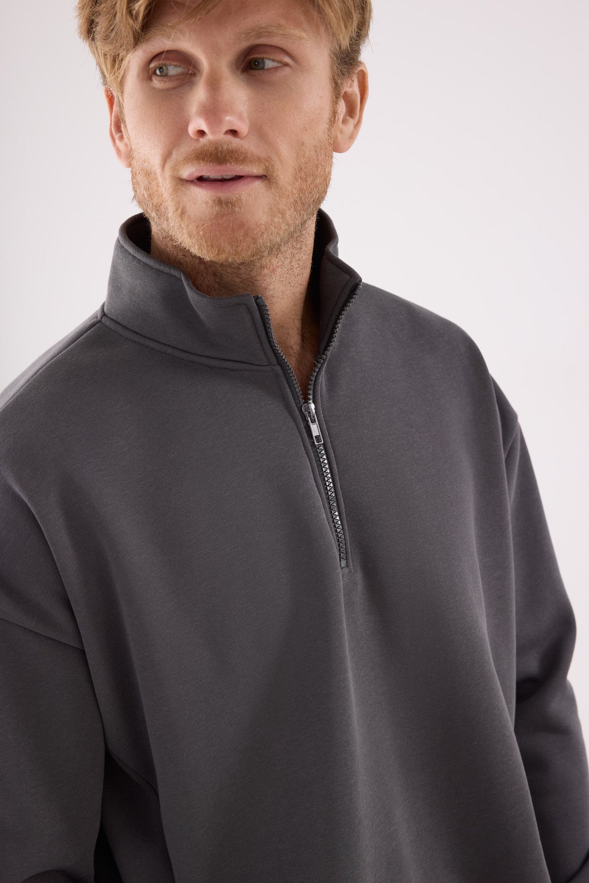 Sweat sport homme anthracite molletonné demi-zip