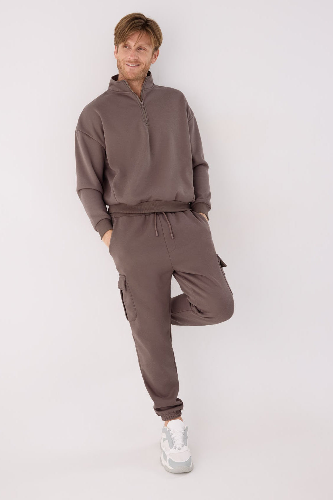 PRÉCOMMANDE Sweat sport homme marron molletonné demi-zip
