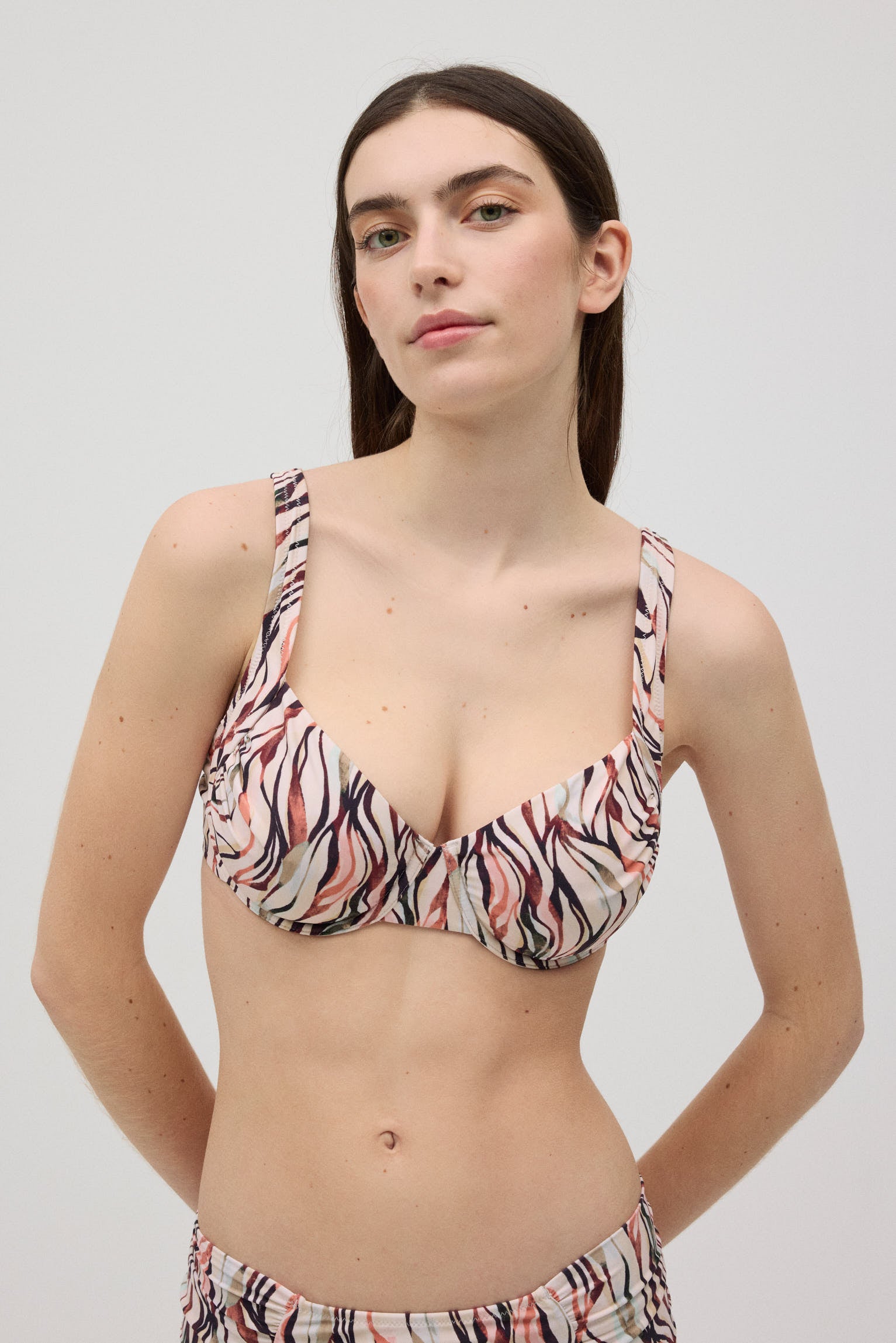 82973-1-top-aro-reductor-bikini-mujer-ysabel-mora-multicolor