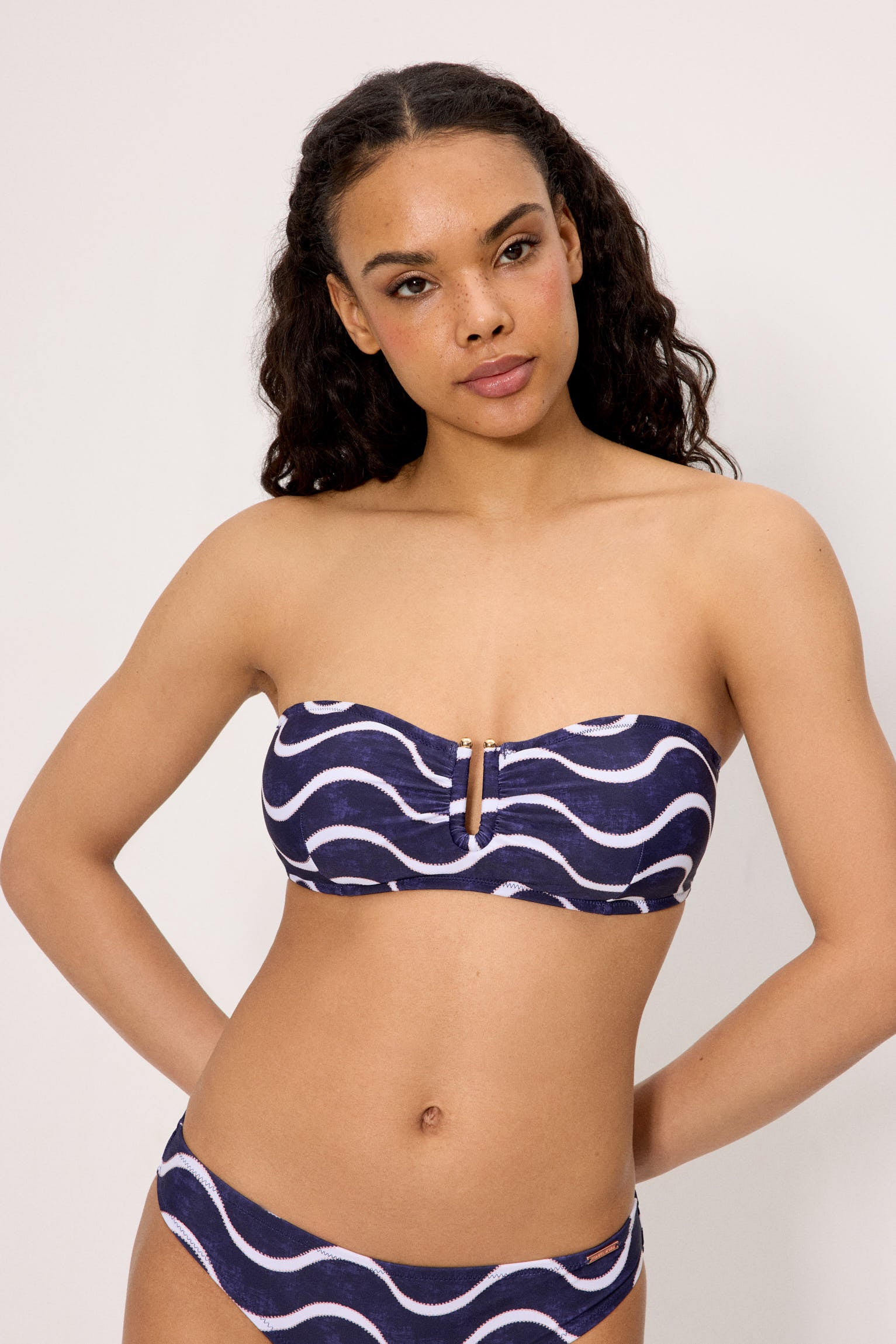 83221--top-bikini-mujer-bandeau-estampado-ondas-marino-copa-c--ysabel-mora
