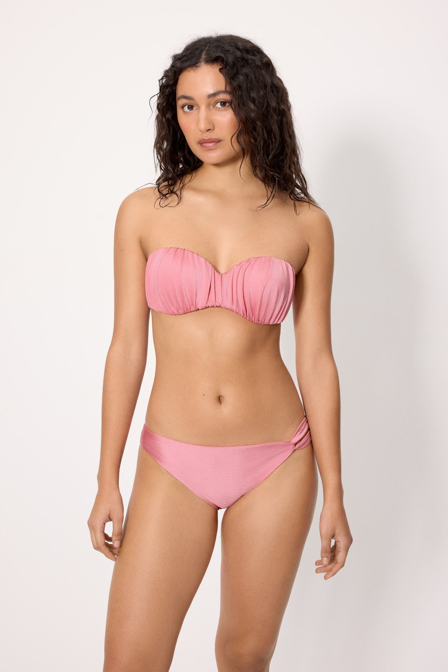 83257-rose-pink-conjunto-de-bikini-mujer-bandeau-con-brillo-rosa-copa-b--ysabel-mora