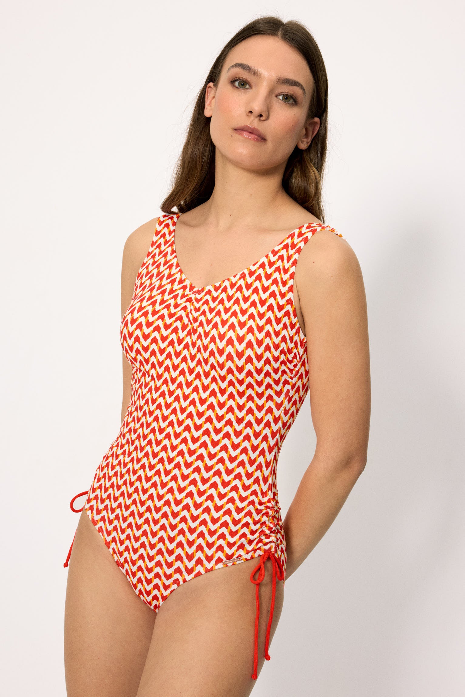 83334-ikat-coral-banador-mujer-moldeador-micropique-estampado-coral-copa-b--ysabel-mora