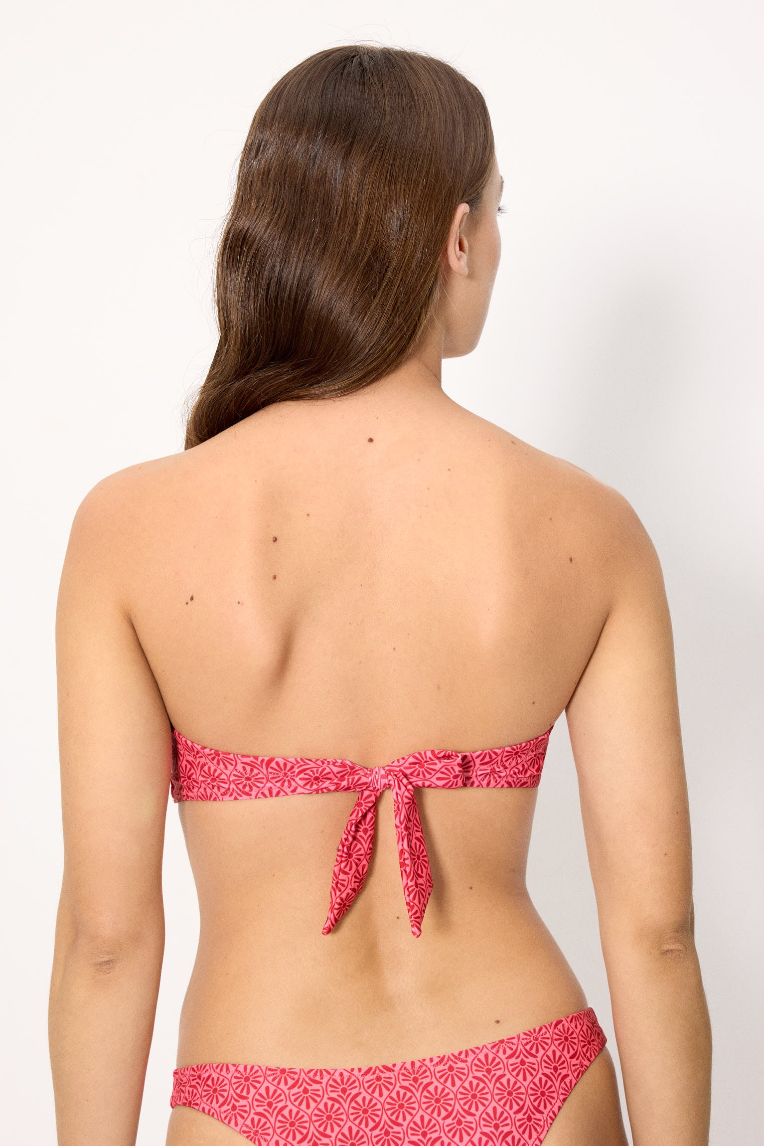 Top bikini bandeau push-up flores rosa y rojo copa B - Ysabel Mora