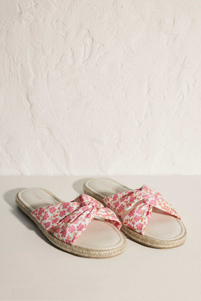 Sandales plates à imprimé fleuri et semelle intérieure confort rose