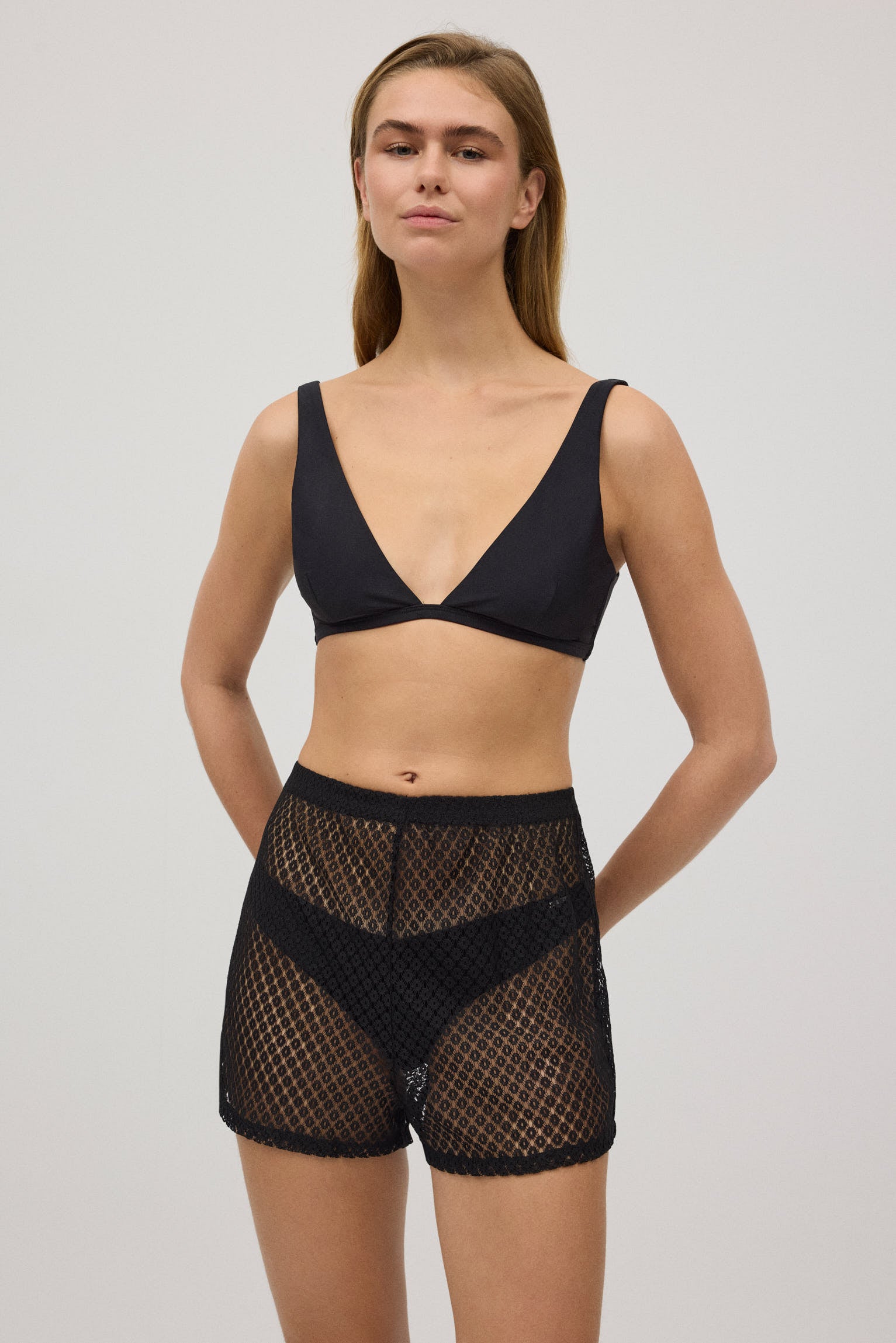 86176-4-shorts-transparencia-mujer-ysabel-mora-negro