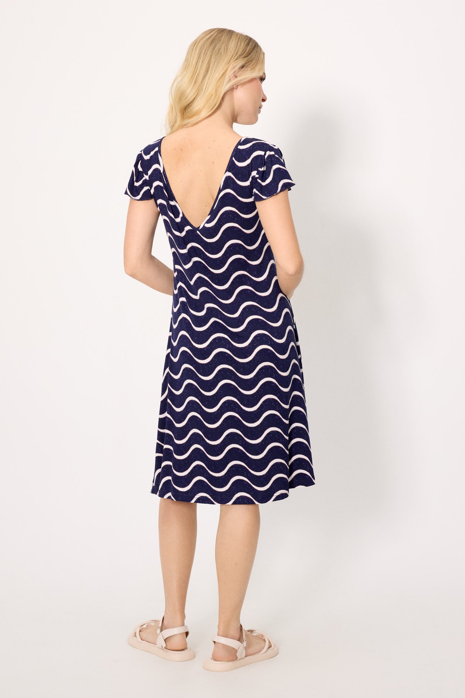 86222-vestido-mujer-verano-manga-corta-estampado-ondas