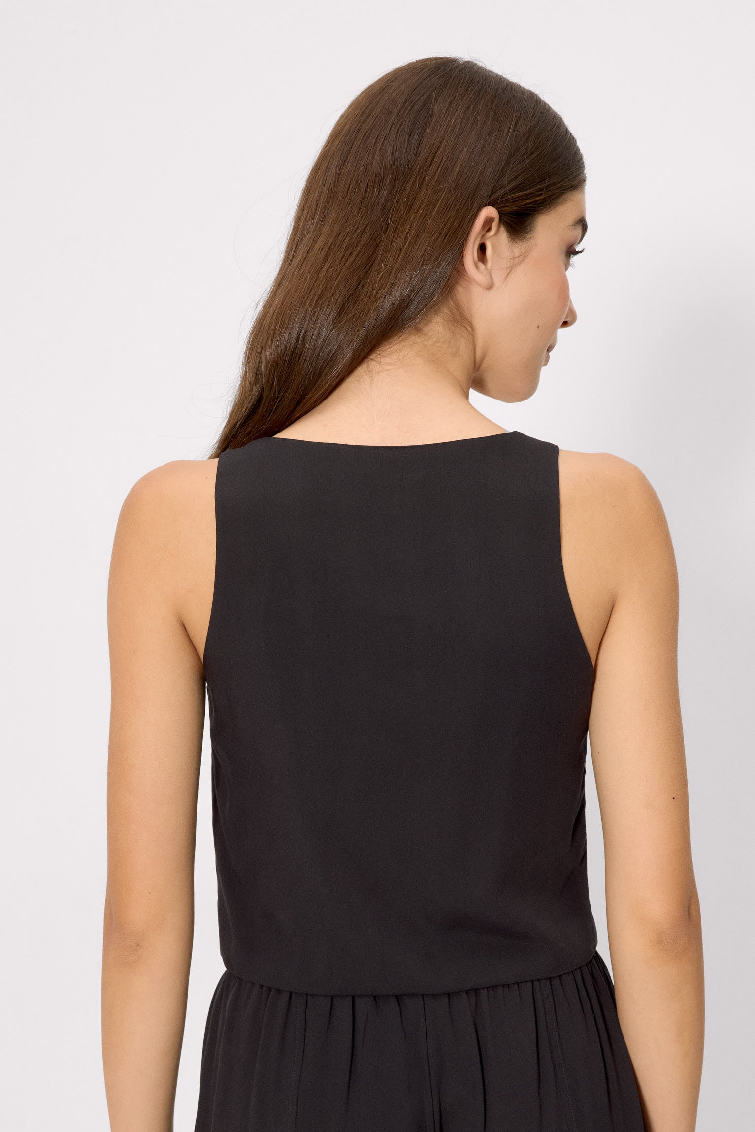 86241-top-chaleco-anudado-tirantes-negro