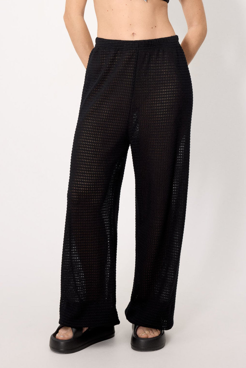 Pantalon long noir ajouré