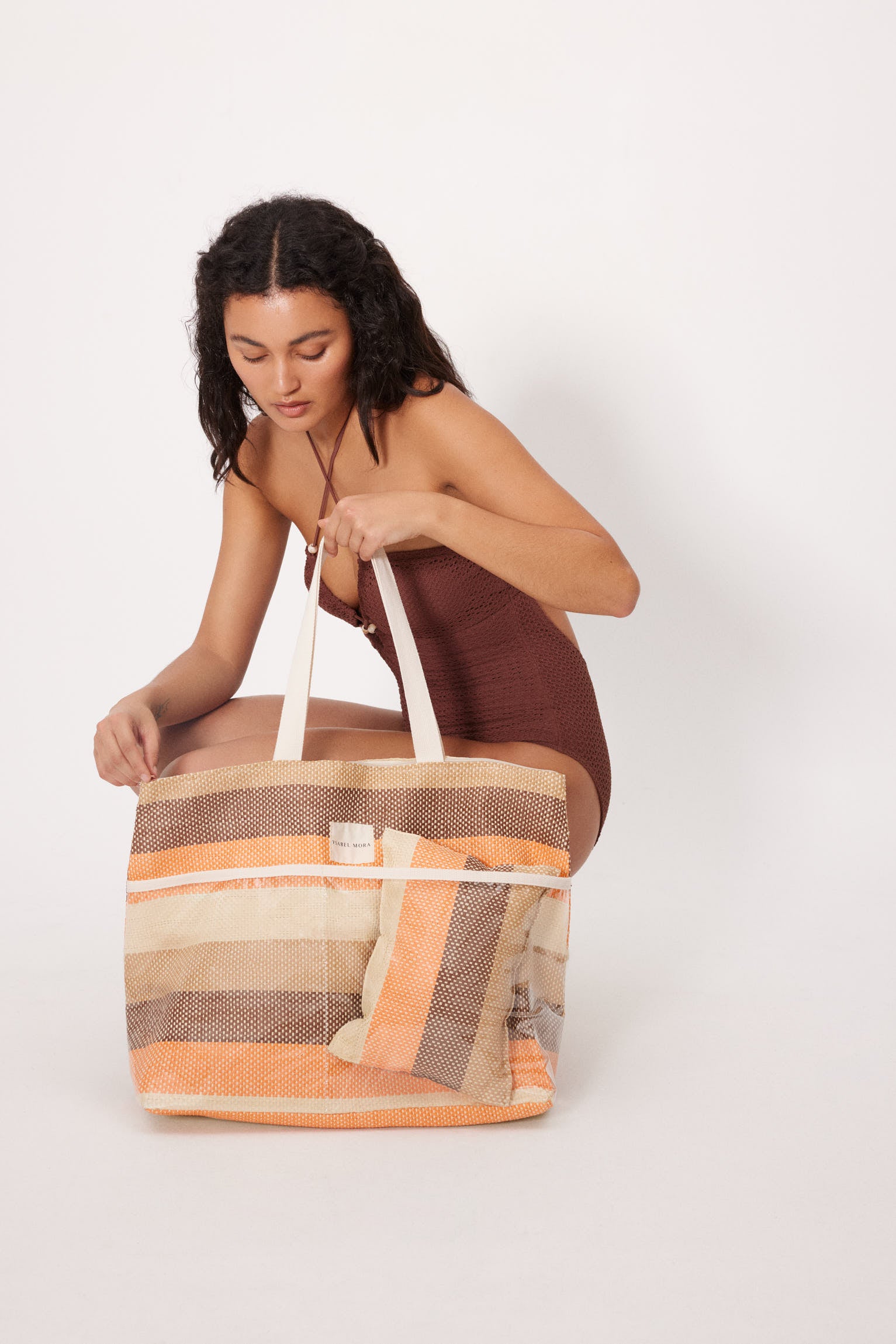 86299-bolso-de-playa-y-cojin-a-juego-para-la-playa-estampado-ysabel-mora