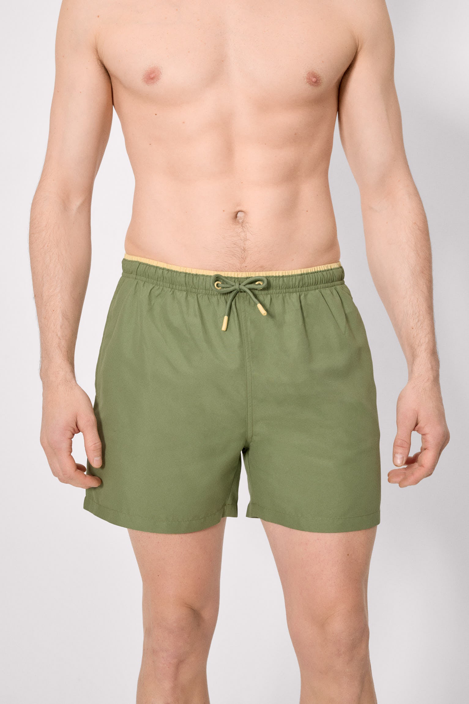 Bañador medio básico verde - Ysabel Mora