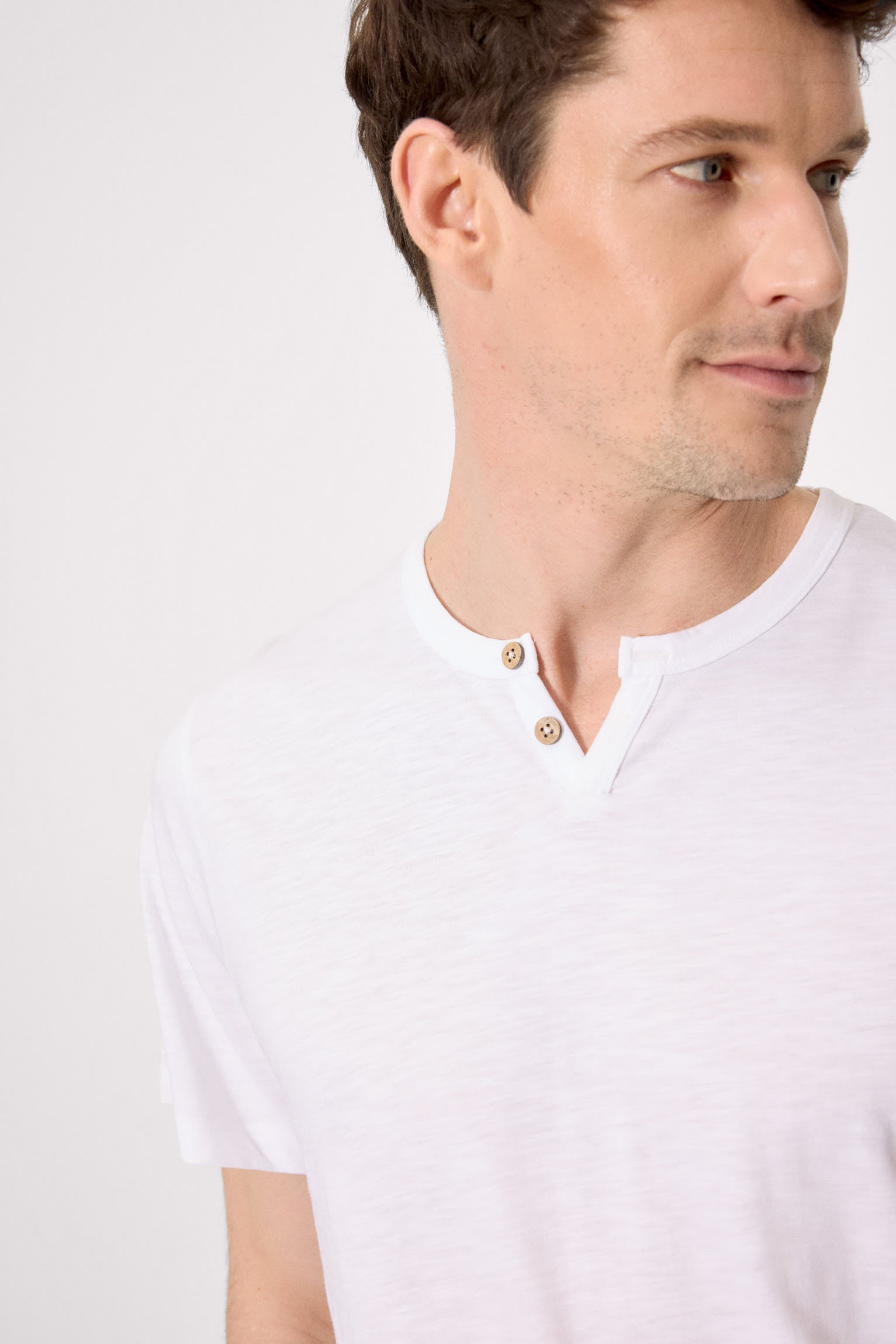 T-shirt basique à manches courtes et col rond, blanc