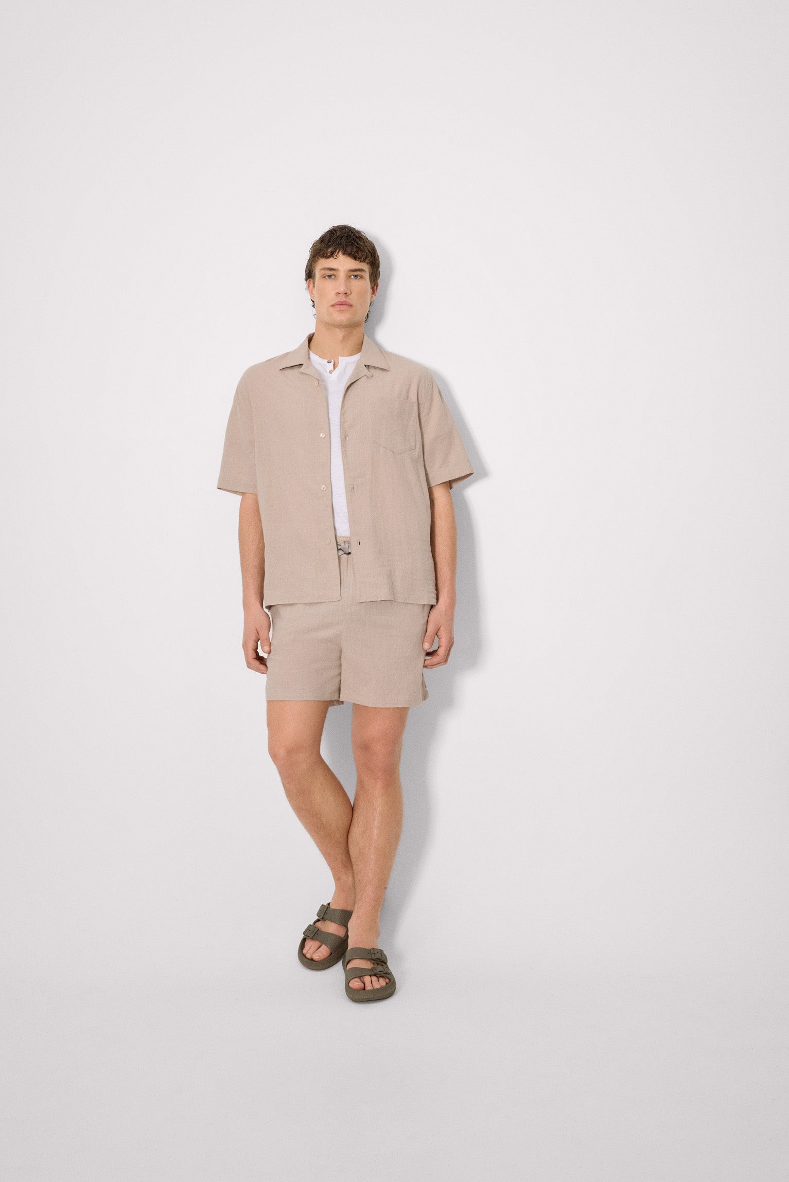 Pantalón corto efecto lino topo - Ysabel Mora