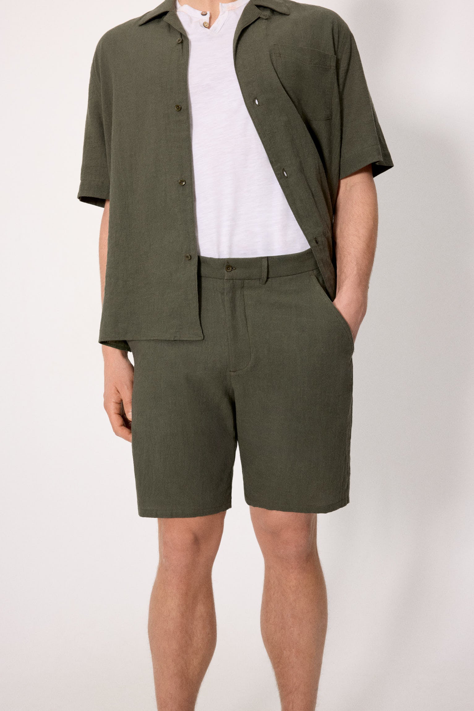 Pantalón corto efecto lino verde botella - Ysabel Mora