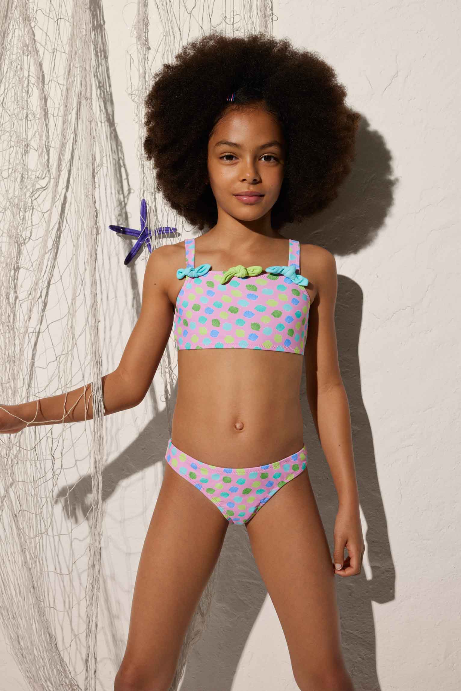 Bikini pour enfant sale